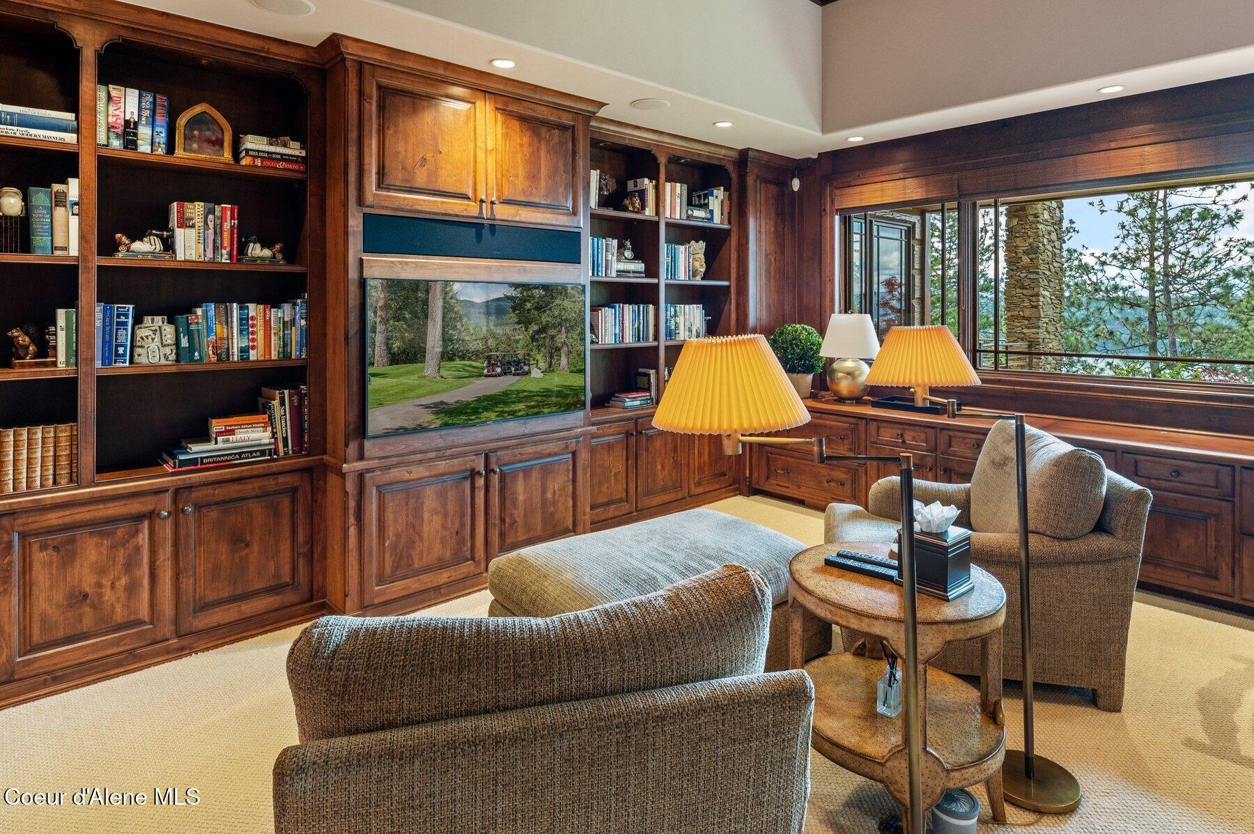 Coeur D'alene, Idaho, 83814, United States, 3 Bedrooms Bedrooms, ,1 BathroomBathrooms,Residential,For Sale,1837044
