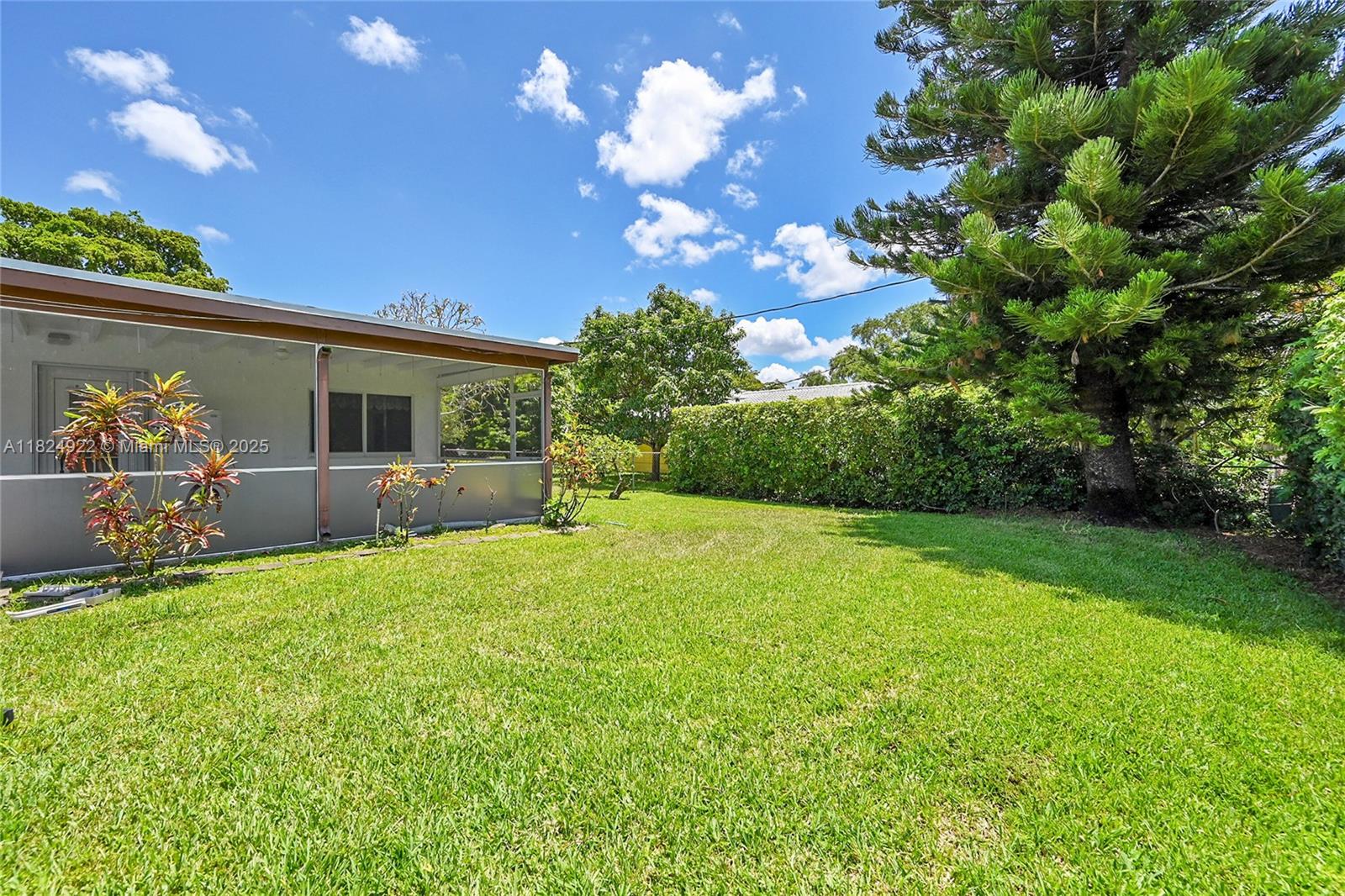 Coral Springs, Florida, 33065, United States, 4 Bedrooms Bedrooms, ,2 BathroomsBathrooms,Residential,For Sale,1866379