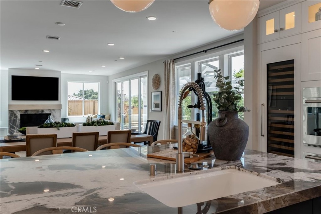 San Luis Obispo, California, 93401, United States, 5 Bedrooms Bedrooms, ,6 BathroomsBathrooms,Residential,For Sale,2001522