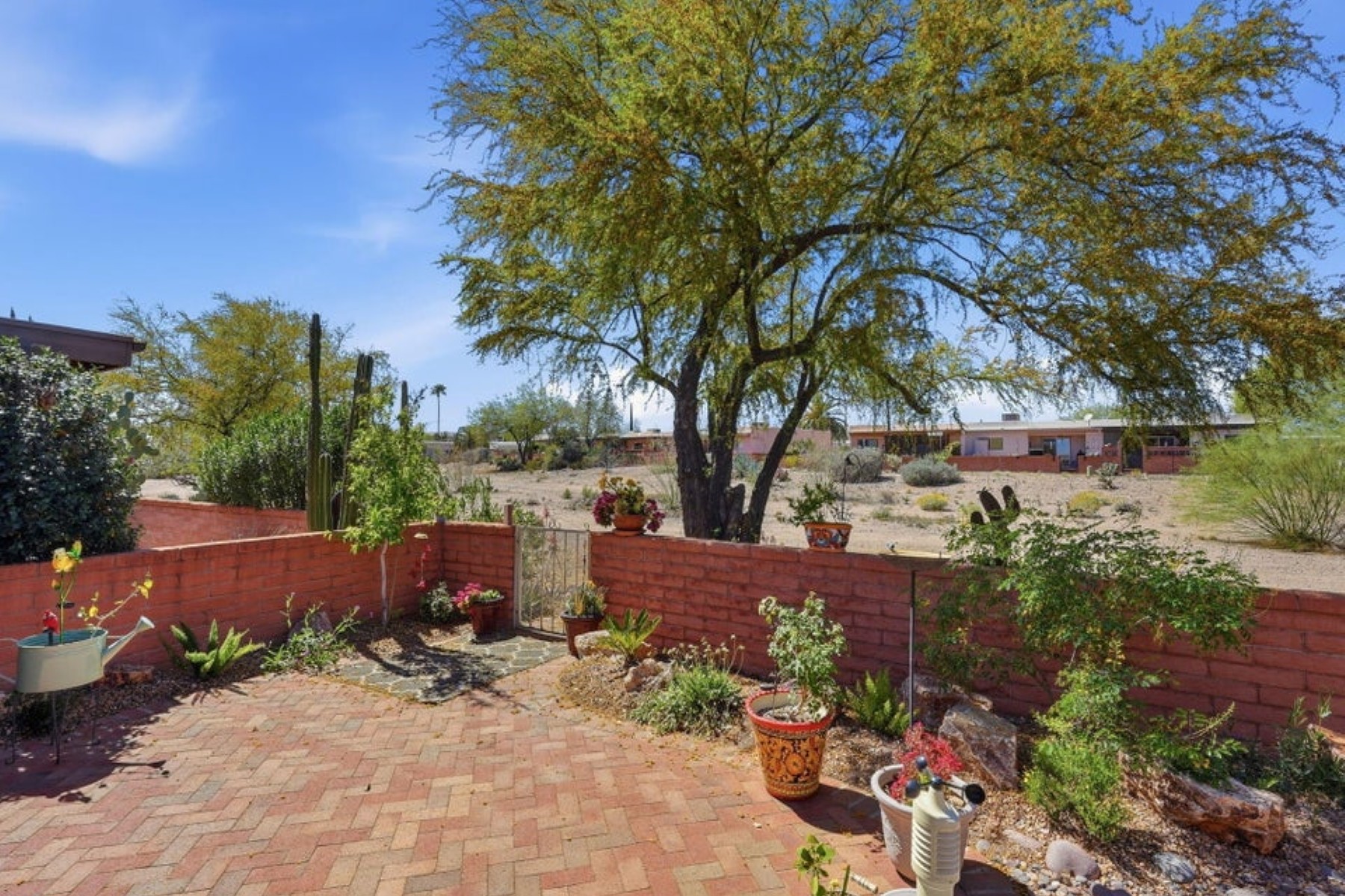  355 North Calle Del Chancero  Green Valley, AZ - 物件實景