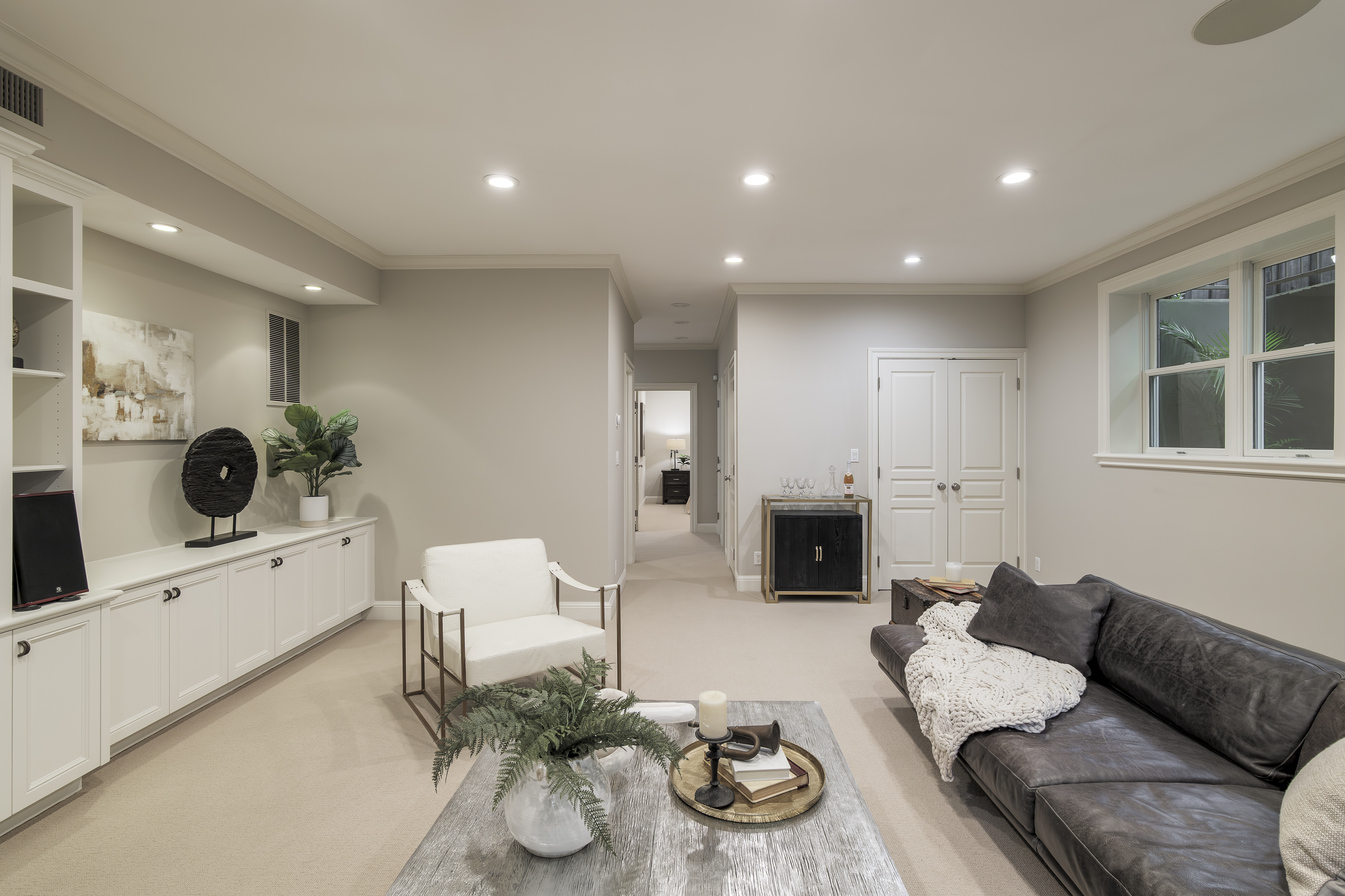  Beautifully Remodeled Craftsman-Inspired Home Located in the Willows - 物件實景