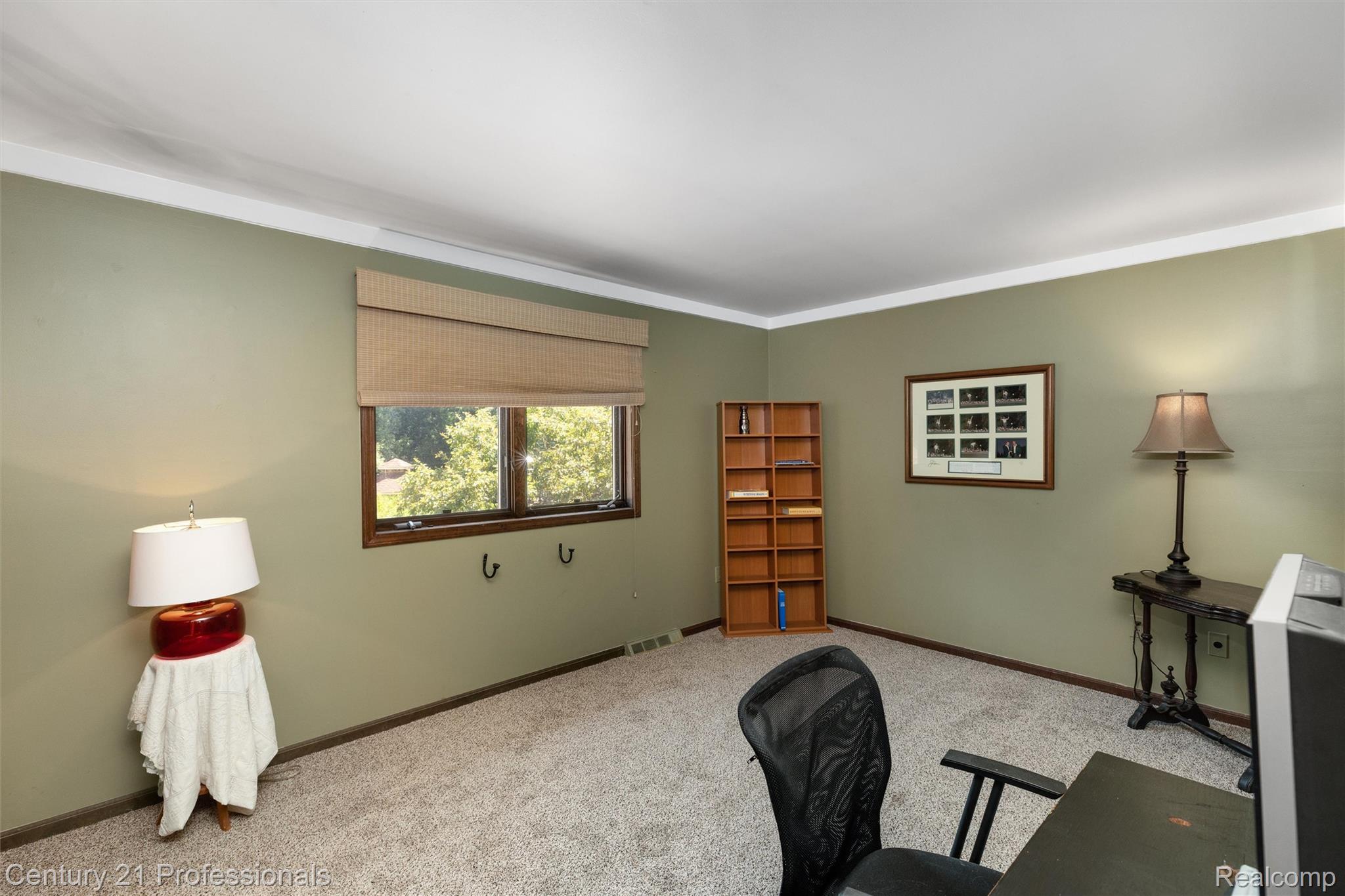 Holly, Michigan, 48442, United States, 4 Bedrooms Bedrooms, ,4 BathroomsBathrooms,Residential,For Sale,1943640