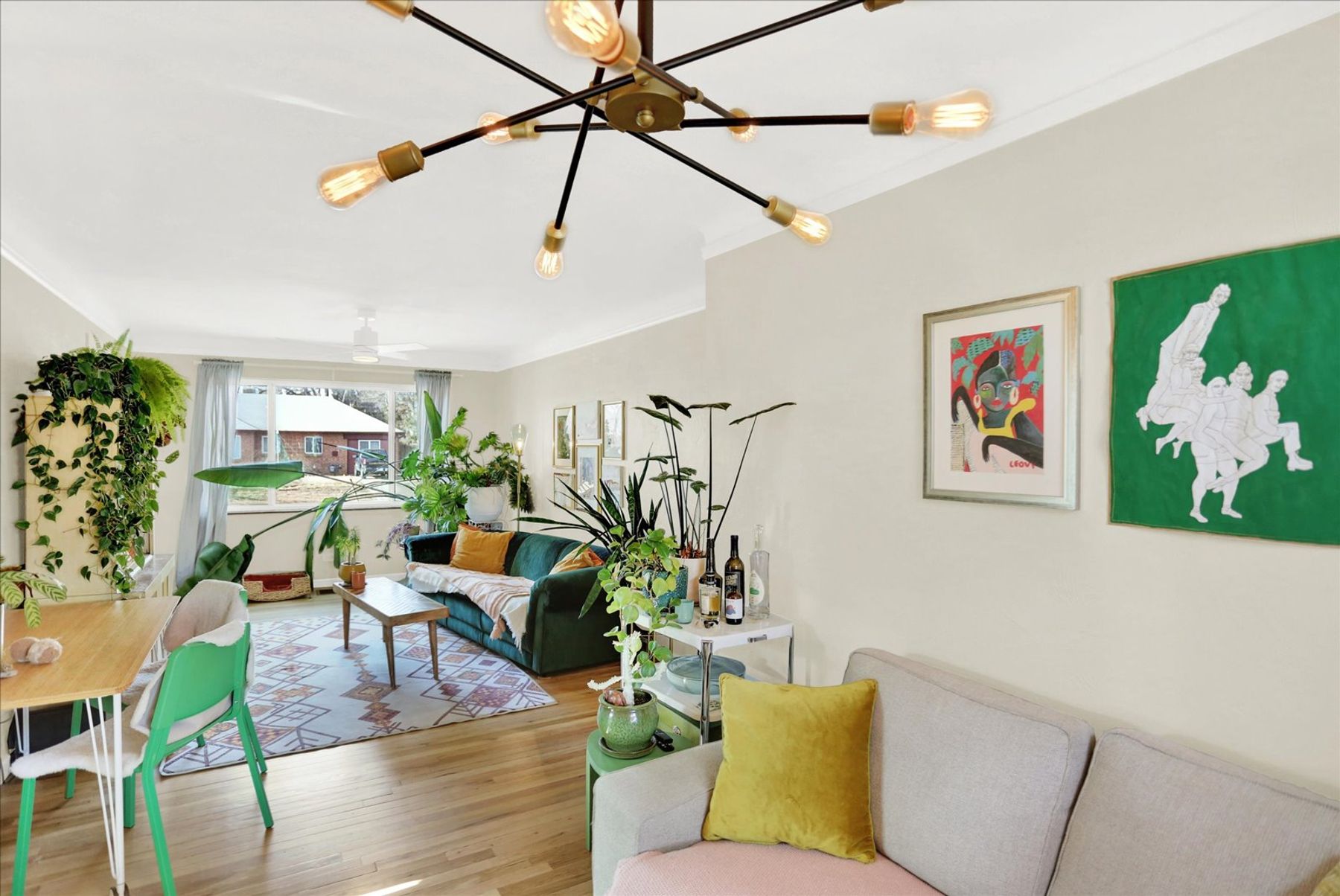  Athmar Park Gem: Newly Remodeled 3-Bed with Basement, Yard & Oversized Garage - 物件實景