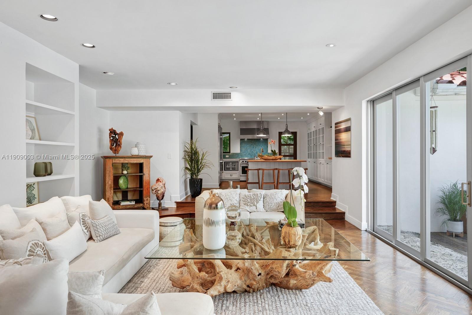 Miami, Florida, 33137, United States, 5 Bedrooms Bedrooms, ,5 BathroomsBathrooms,Residential,For Sale,1987585