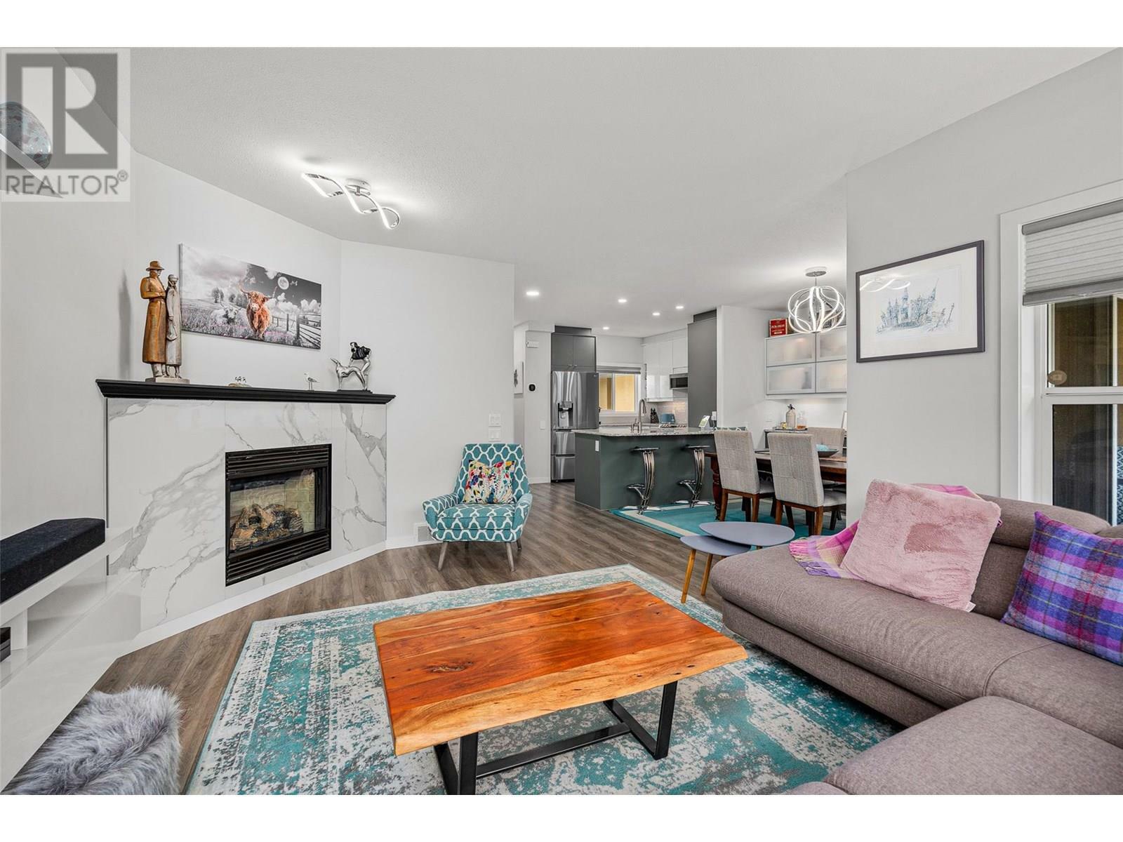 KELOWNA, British Columbia, V1V 2W3, CA, 4 Bedrooms Bedrooms, ,3 BathroomsBathrooms,Residential,For Sale,1882700