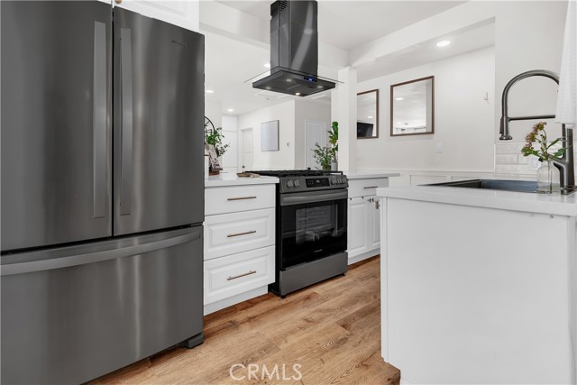 Downey, California, 90241, United States, 3 Bedrooms Bedrooms, ,2 BathroomsBathrooms,Residential,For Sale,1914661