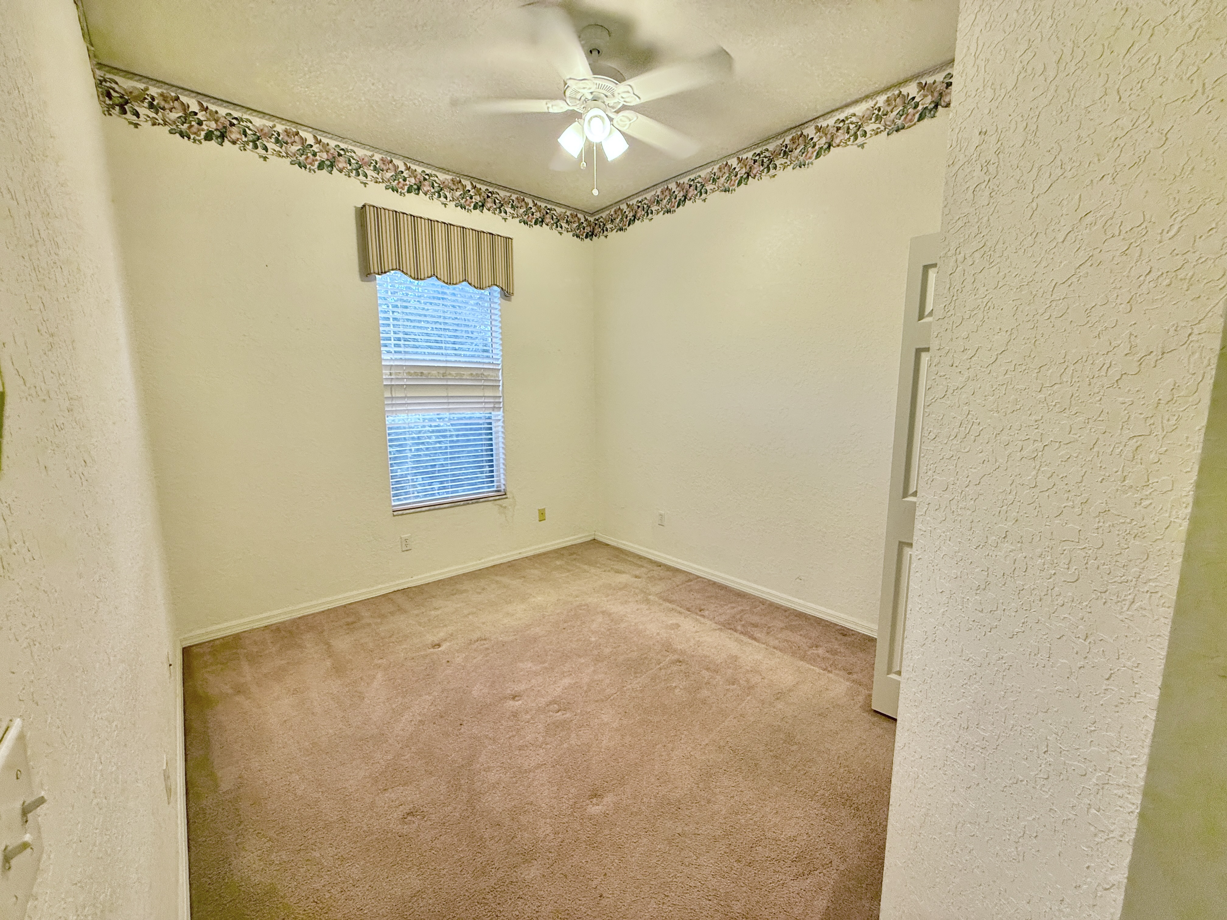 ST CLOUD, Florida, 34772, United States, 4 Bedrooms Bedrooms, ,3 BathroomsBathrooms,Residential,For Sale,1986054