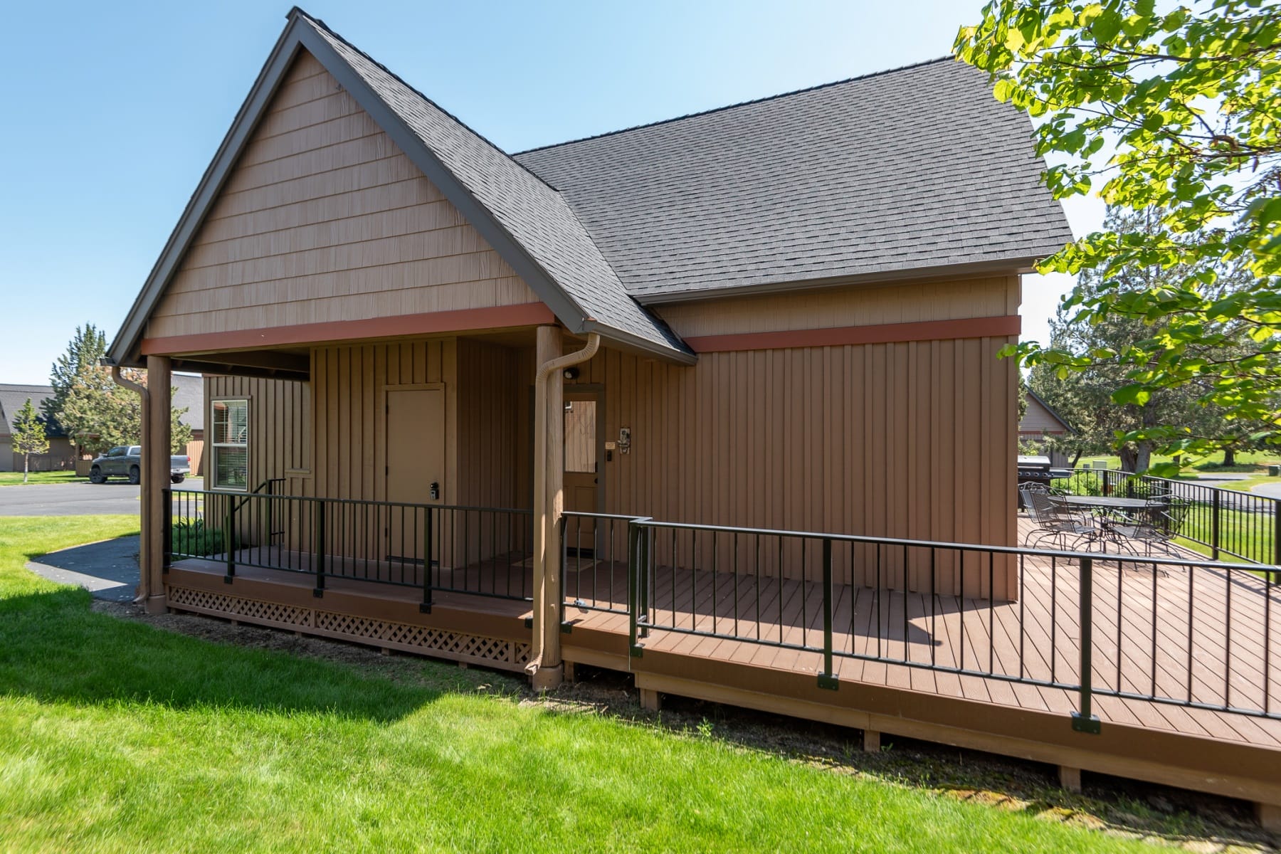 8578 Red Wing Lane Redmond, OR 97756 - 物件實景