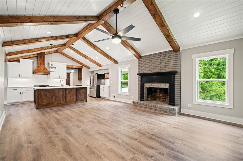 Ball Ground, Georgia, 30107, United States, 6 Bedrooms Bedrooms, ,4 BathroomsBathrooms,Residential,For Sale,1881477