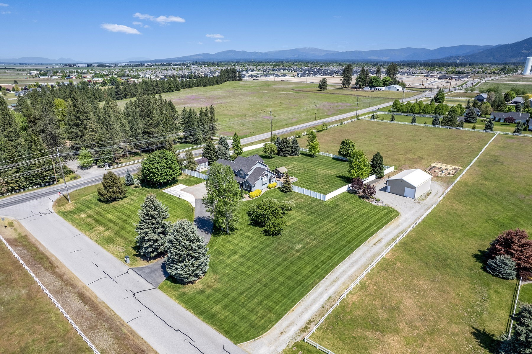  Gorgeous Acreage Estate - 物件實景