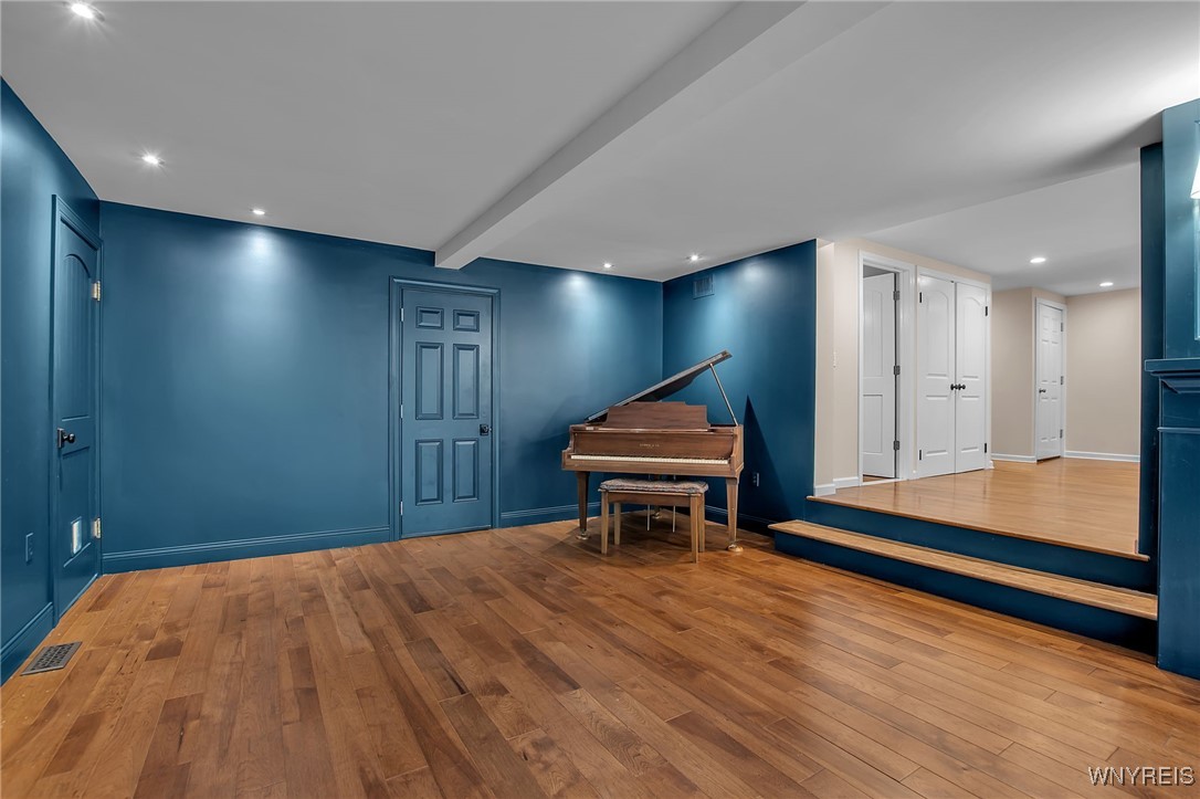 Elma, New York, 14059, United States, 7 Bedrooms Bedrooms, ,6 BathroomsBathrooms,Residential,For Sale,1935359