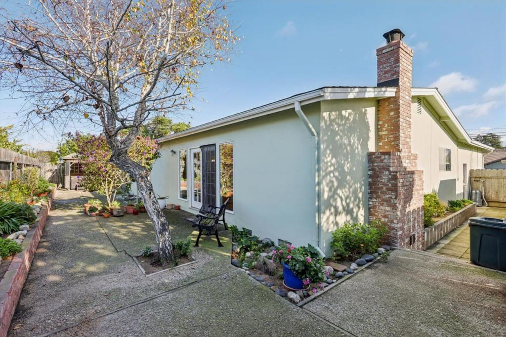 Marina, California, 93933, United States, 3 Bedrooms Bedrooms, ,2 BathroomsBathrooms,Residential,For Sale,2005109