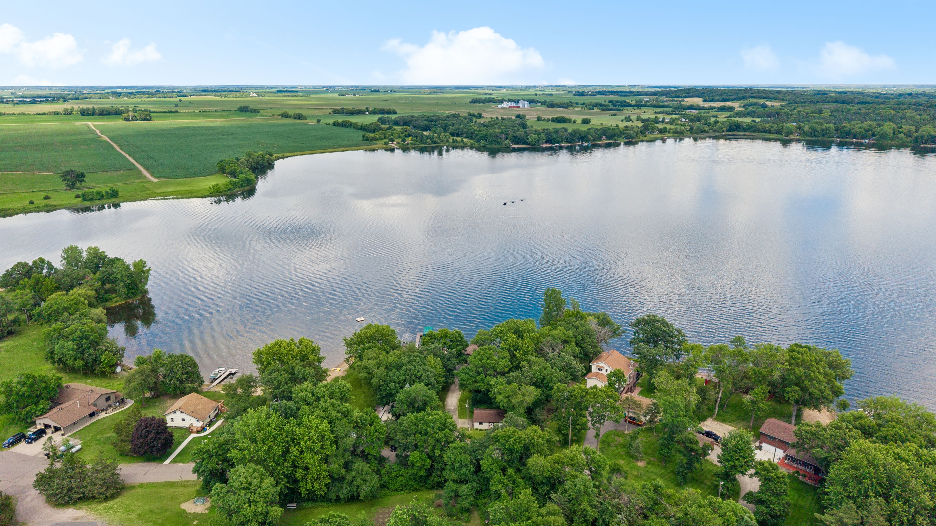  Exceptional Lakefront A-Frame with Sandy Beach - 物件實景