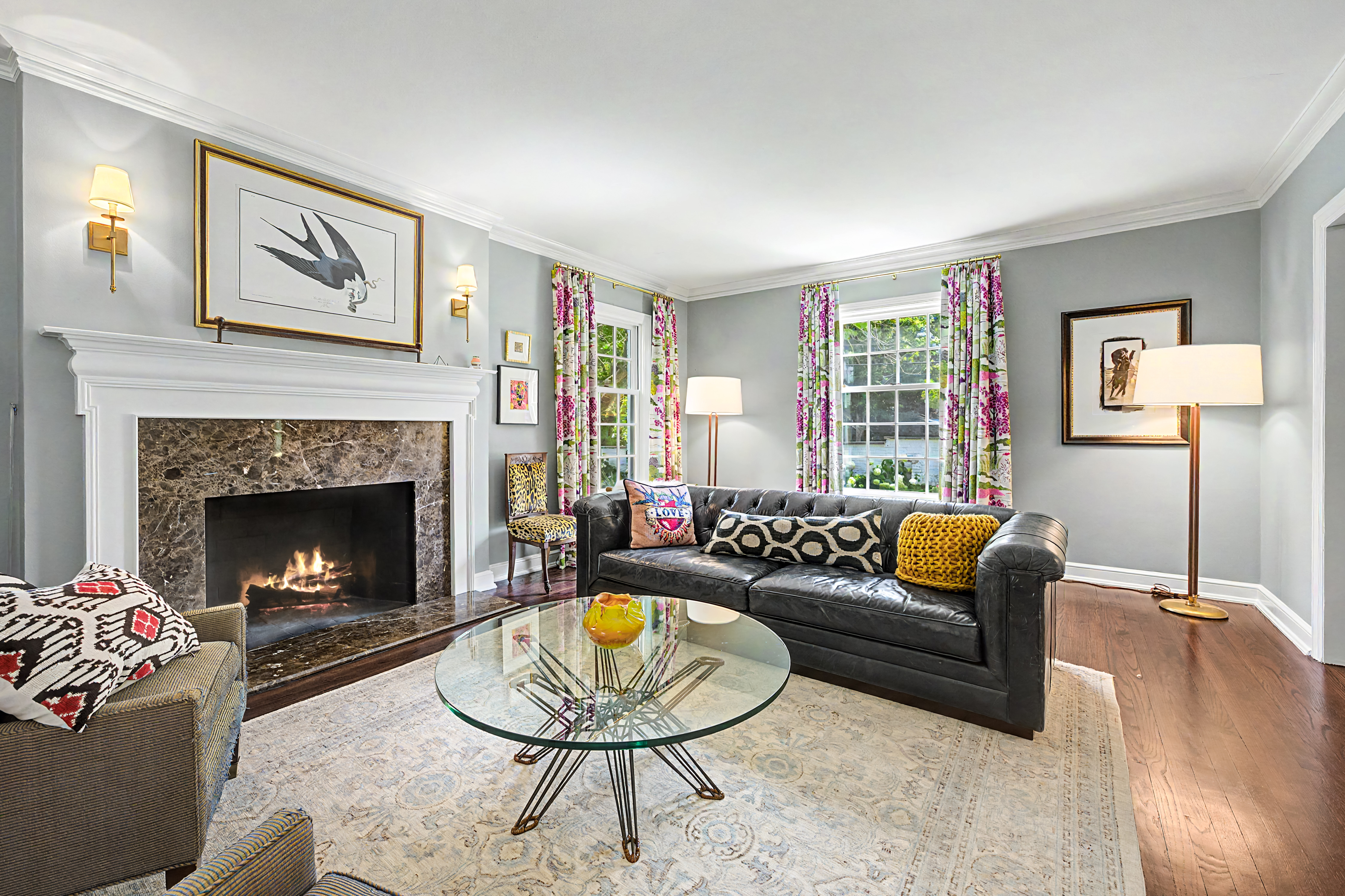  Rare, Fully Renovated, Updated Home Offering Move-In-Ready Luxury - 物件實景