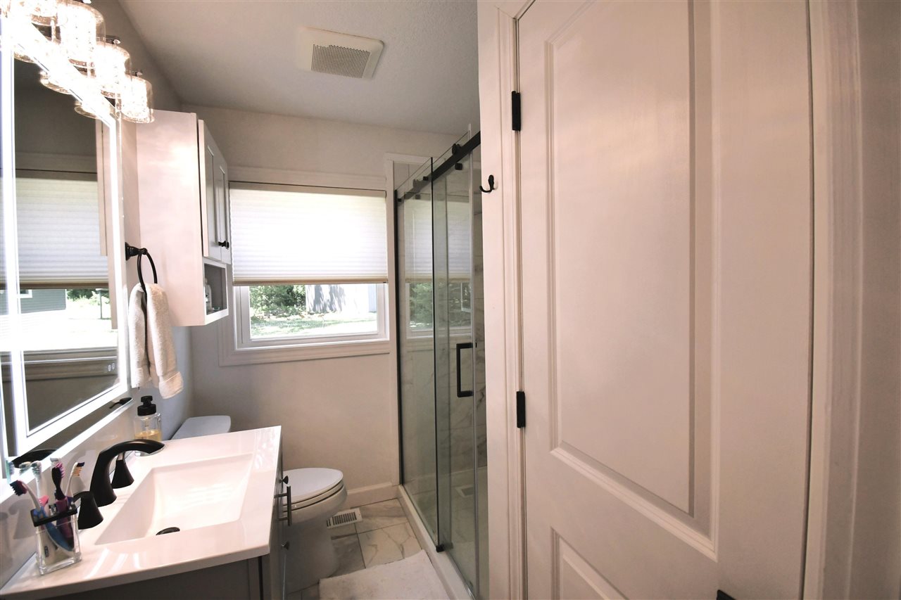 Alanson, Michigan, 49706, United States, 5 Bedrooms Bedrooms, ,3 BathroomsBathrooms,Residential,For Sale,1876087