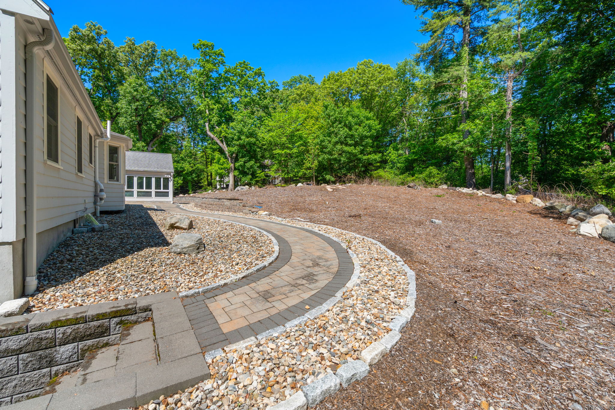  118 Newton Street, Weston, MA, 02493 - 物件實景