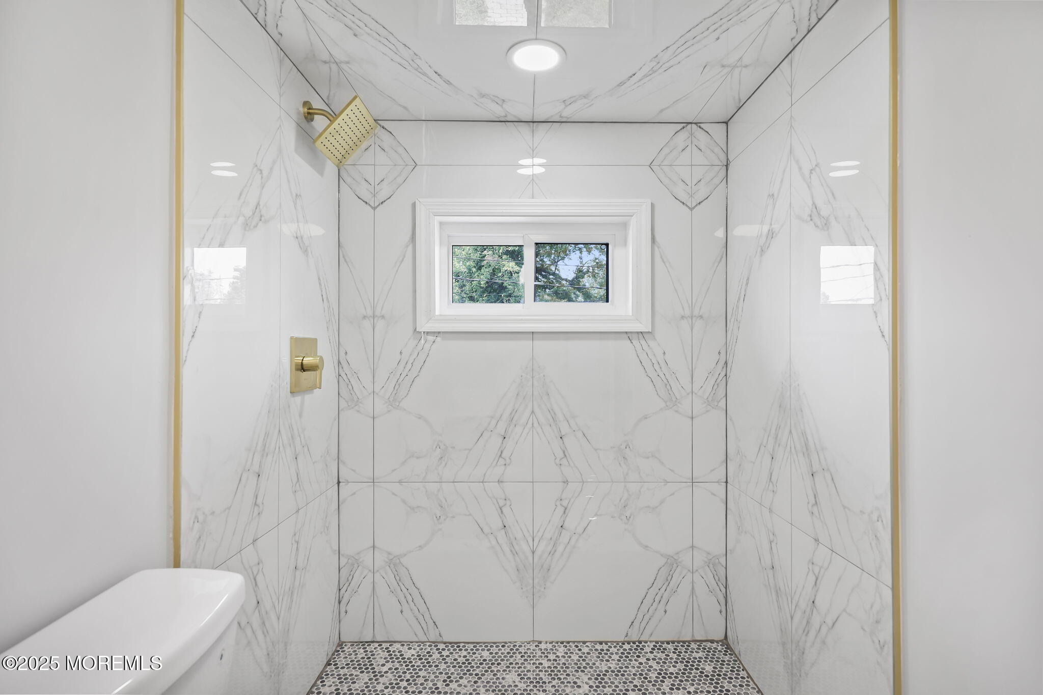 Matawan, New Jersey, 07747, United States, 3 Bedrooms Bedrooms, ,2 BathroomsBathrooms,Residential,For Sale,1977234