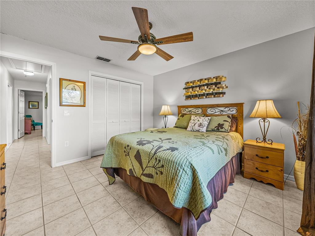 Lakeland, Florida, 33810, United States, 5 Bedrooms Bedrooms, ,4 BathroomsBathrooms,Residential,For Sale,1696884