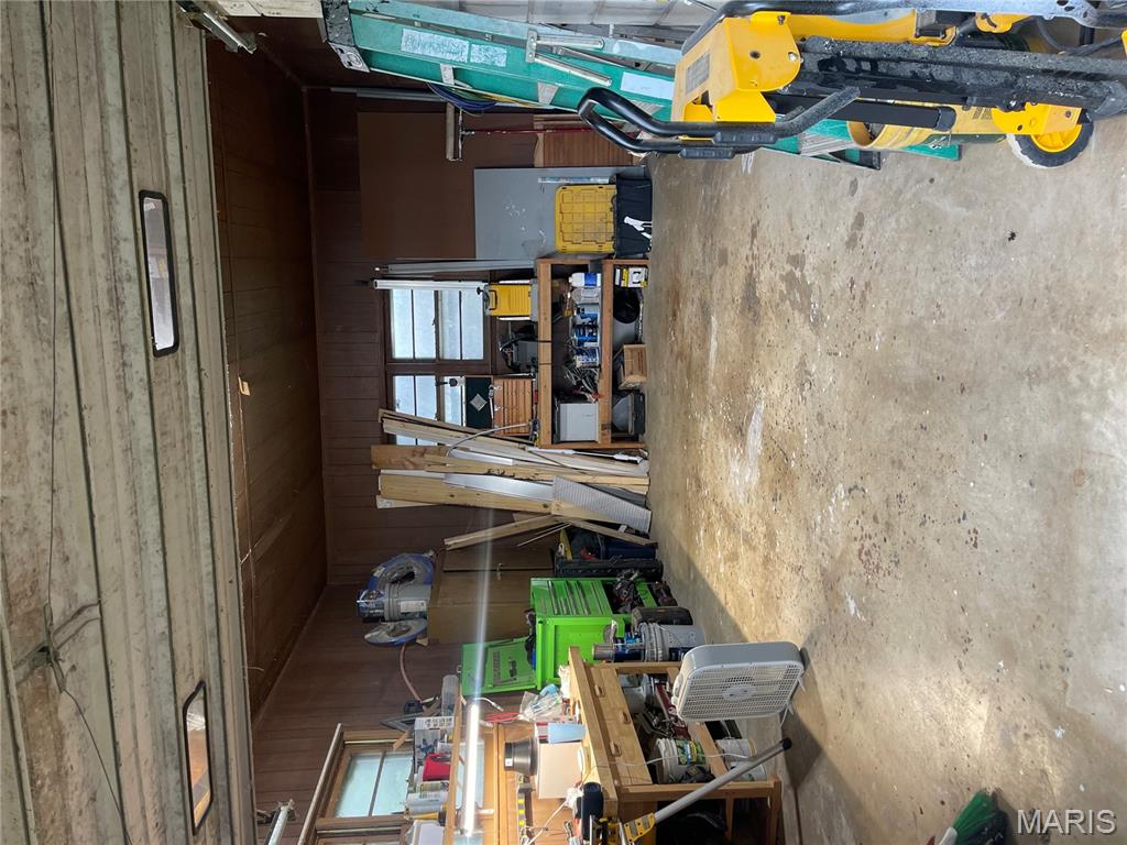 Lebanon, Missouri, 65536, United States, 3 Bedrooms Bedrooms, ,2 BathroomsBathrooms,Residential,For Sale,1982257