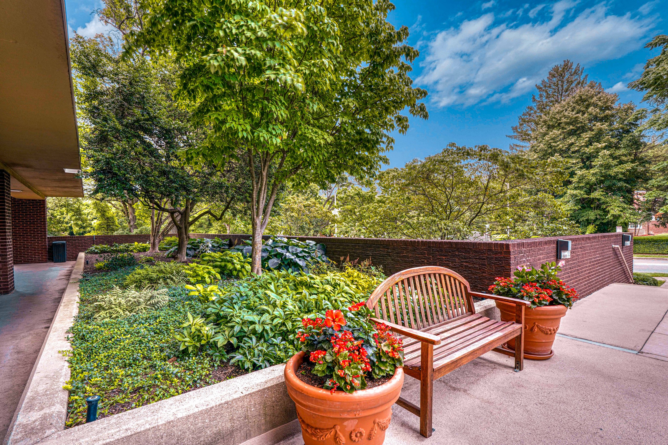  GUILFORD - 物件實景