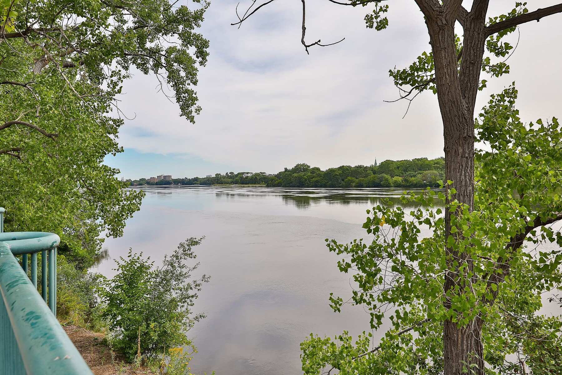  Pont-Viau, Laval - 物件實景