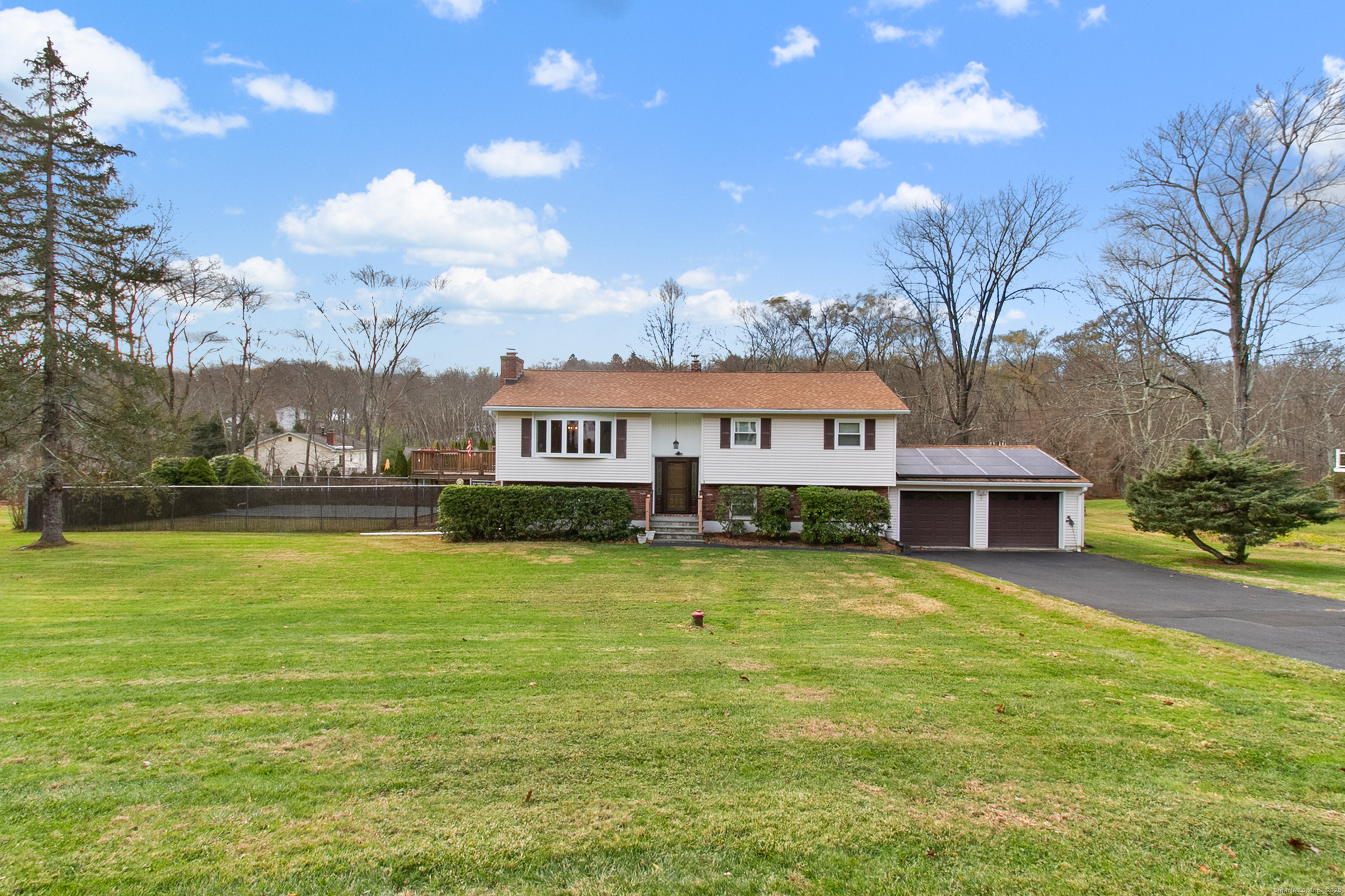 New Fairfield, Connecticut, 06812, United States, 3 Bedrooms Bedrooms, ,3 BathroomsBathrooms,Residential,For Sale,1997532