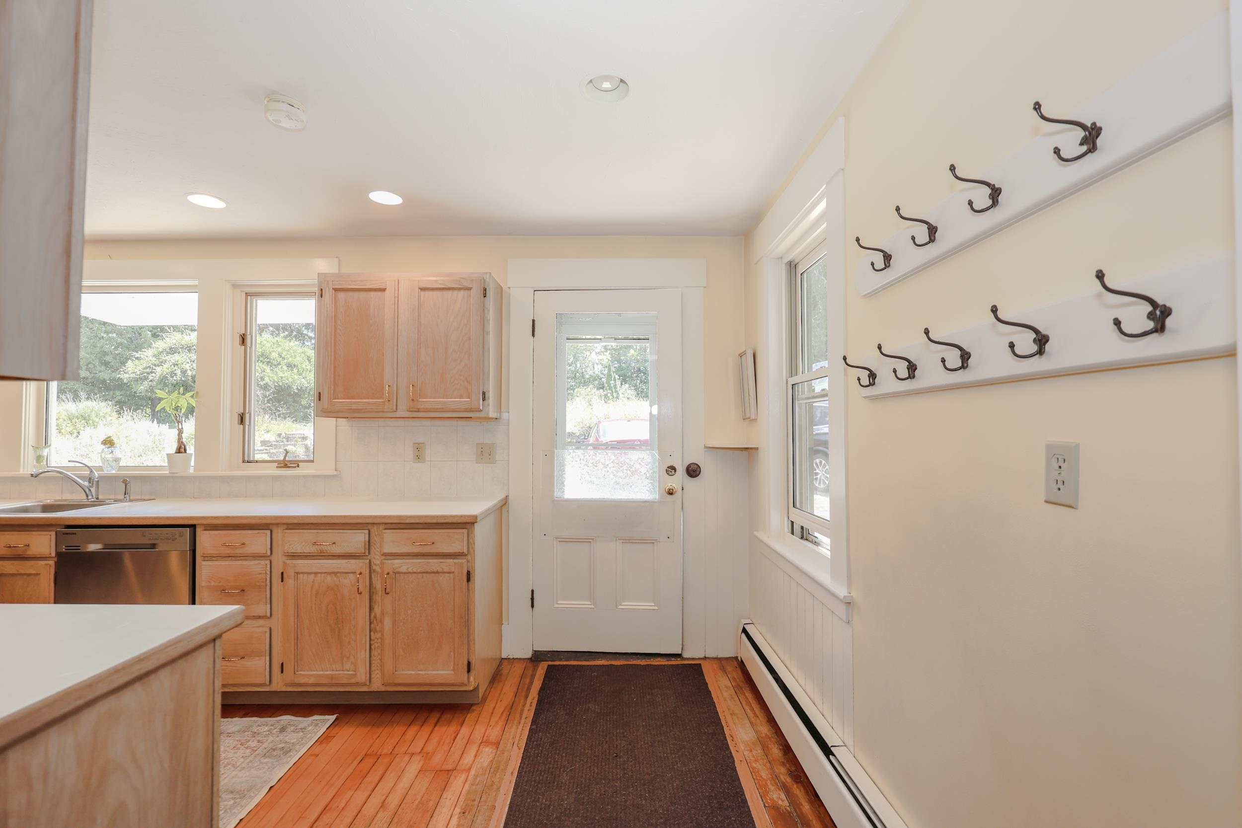 Goffstown, New Hampshire, 03045, United States, 4 Bedrooms Bedrooms, ,4 BathroomsBathrooms,Residential,For Sale,1901331