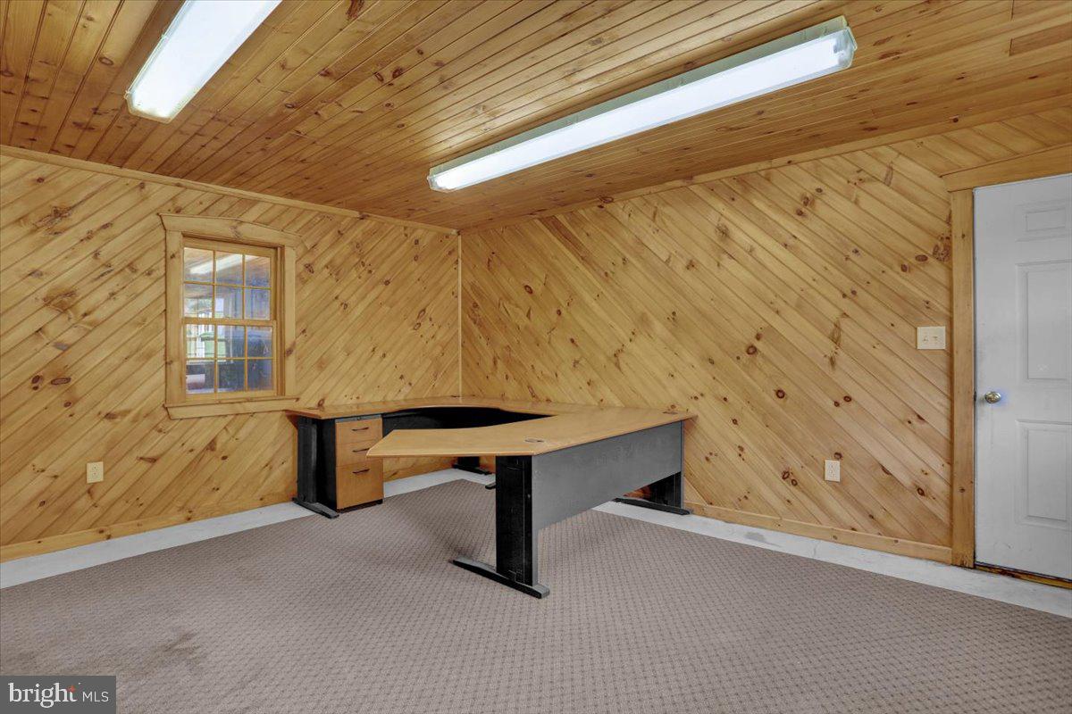 Mohrsville, Pennsylvania, 19541, United States, 4 Bedrooms Bedrooms, ,2 BathroomsBathrooms,Residential,For Sale,1827431