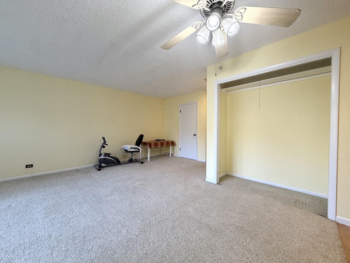 Sycamore, Illinois, 60178, United States, 4 Bedrooms Bedrooms, ,3 BathroomsBathrooms,Residential,For Sale,1988163