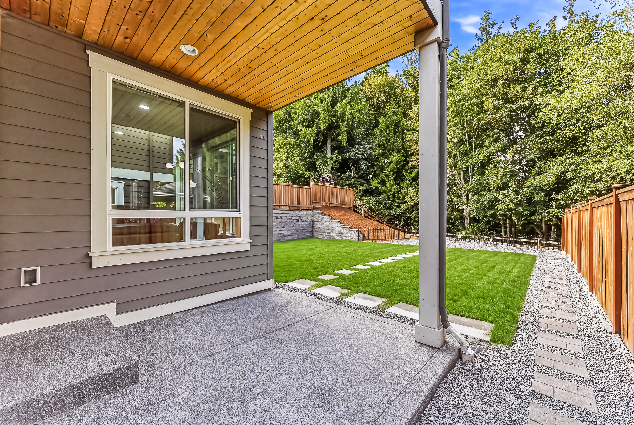  13628 Northeast 133rd Place, Kirkland, WA 98034 - 物件實景
