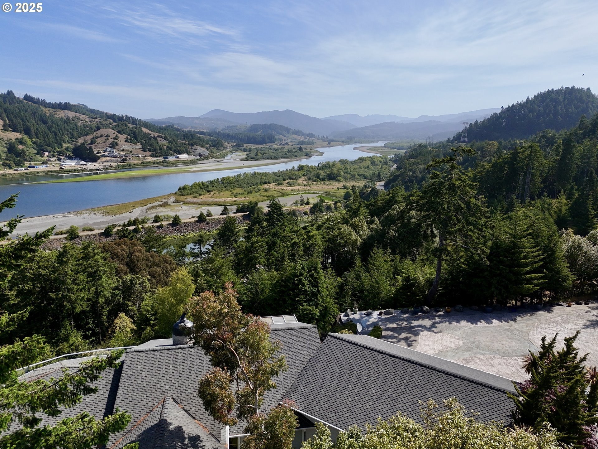 Gold Beach, Oregon, 97444, United States, 3 Bedrooms Bedrooms, ,5 BathroomsBathrooms,Residential,For Sale,1974377