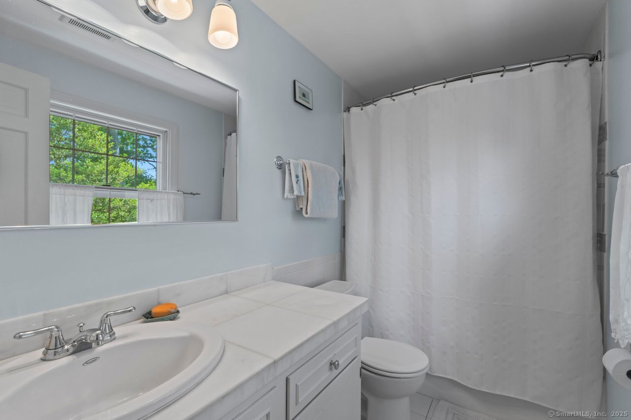 Old Lyme, Connecticut, 06371, United States, 4 Bedrooms Bedrooms, ,3 BathroomsBathrooms,Residential,For Sale,1856921