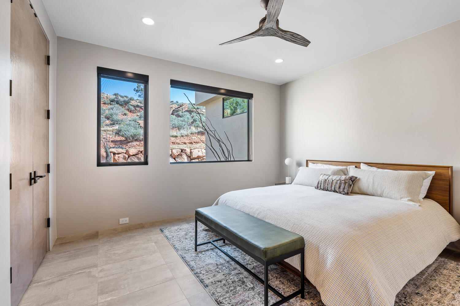 Springdale, Utah, 84767, United States, 4 Bedrooms Bedrooms, ,Residential,For Sale,1991496