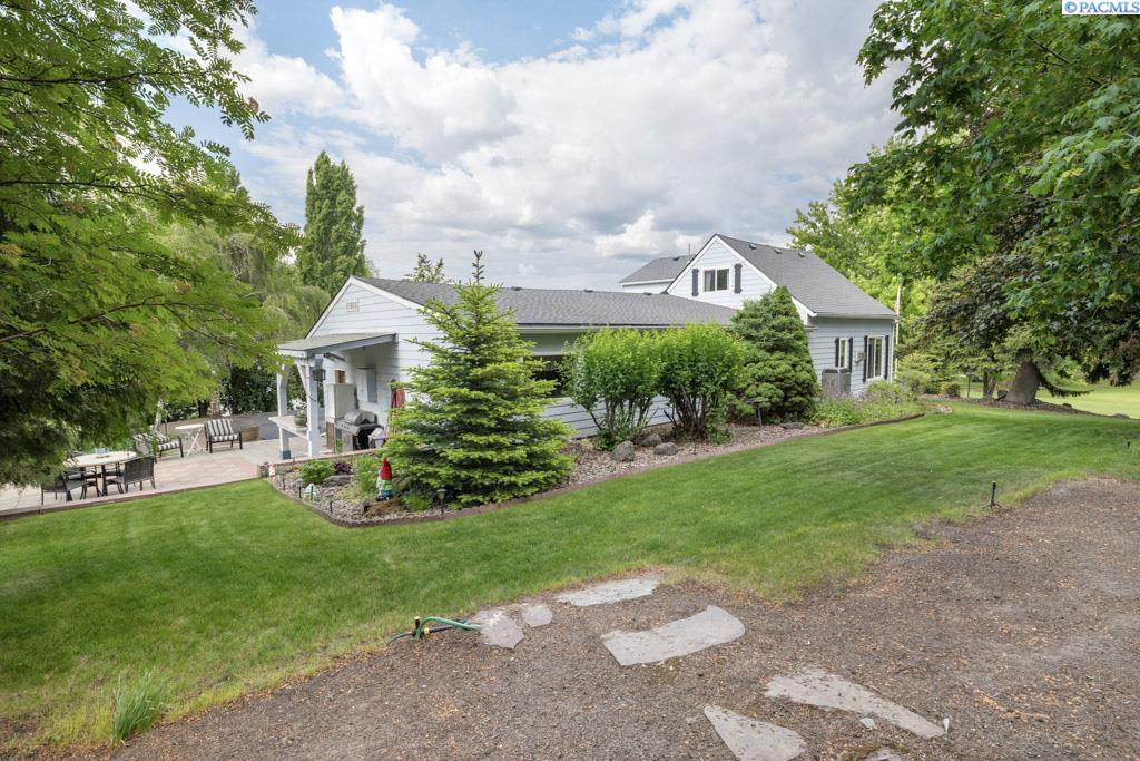 Tekoa, Washington, 99033, United States, 4 Bedrooms Bedrooms, ,2 BathroomsBathrooms,Residential,For Sale,1847399