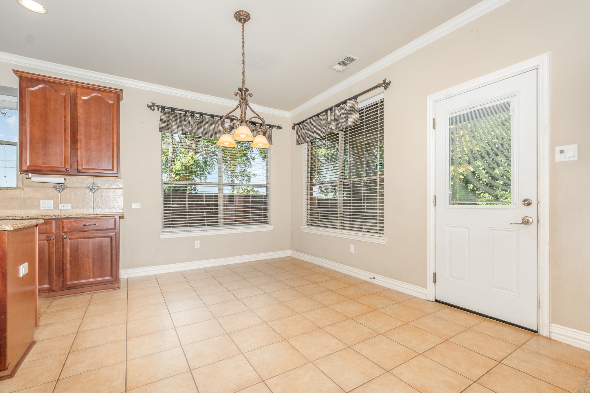 Keller, Texas, 76248, United States, 4 Bedrooms Bedrooms, ,4 BathroomsBathrooms,Residential,For Sale,1966158