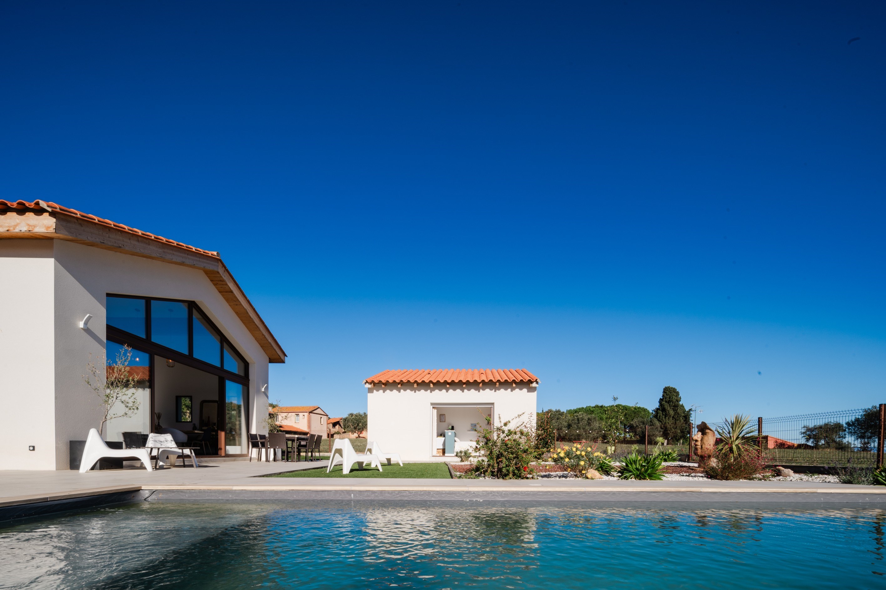 Elegant Contemporary single-storey villa with large garage and pool in a sought… - 物件實景