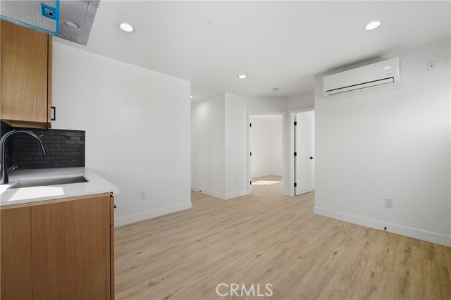 Los Angeles, California, 90043, United States, 6 Bedrooms Bedrooms, ,Residential,For Sale,1980930