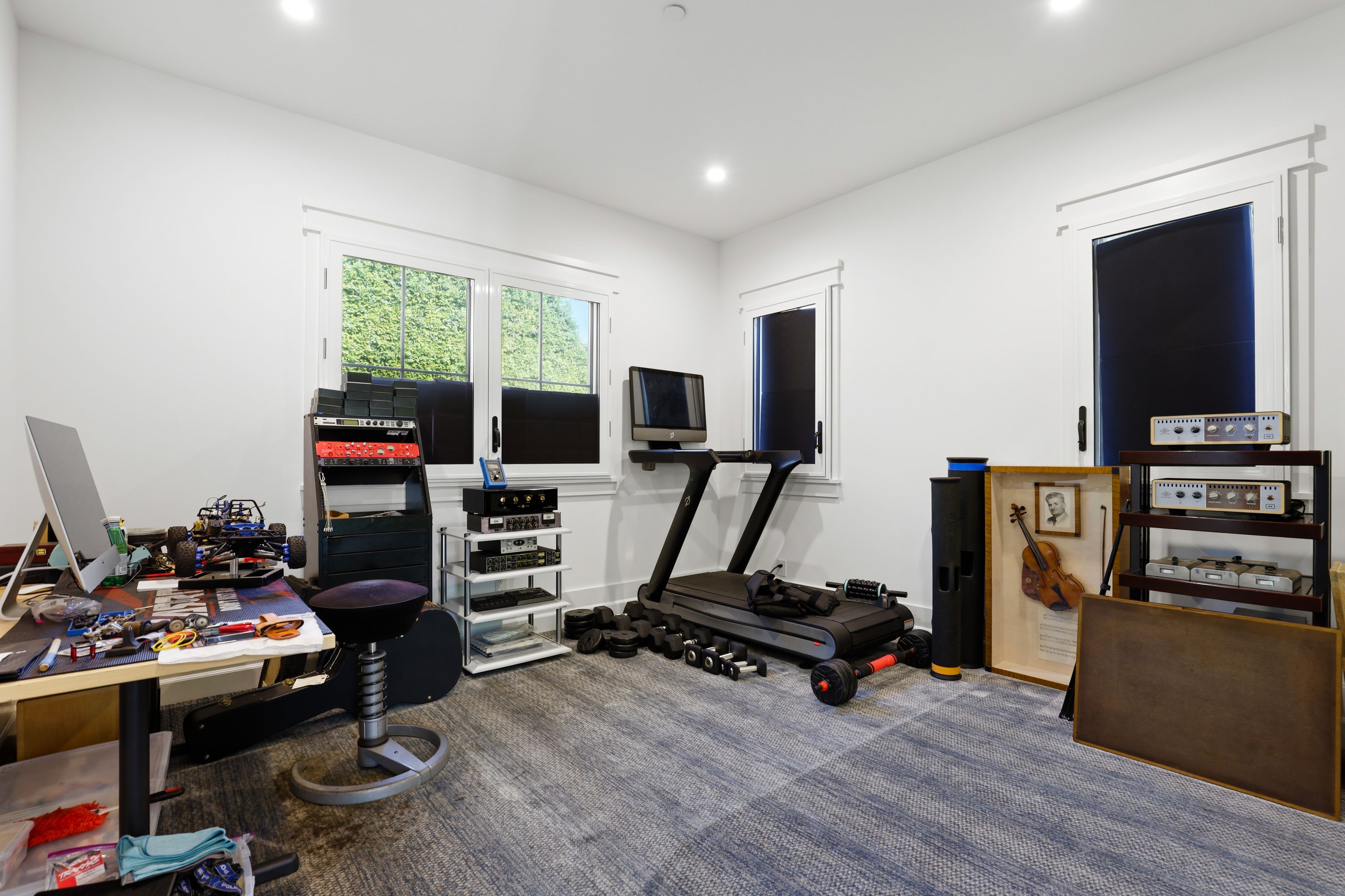  5342 Shoshone Avenue - 物件實景