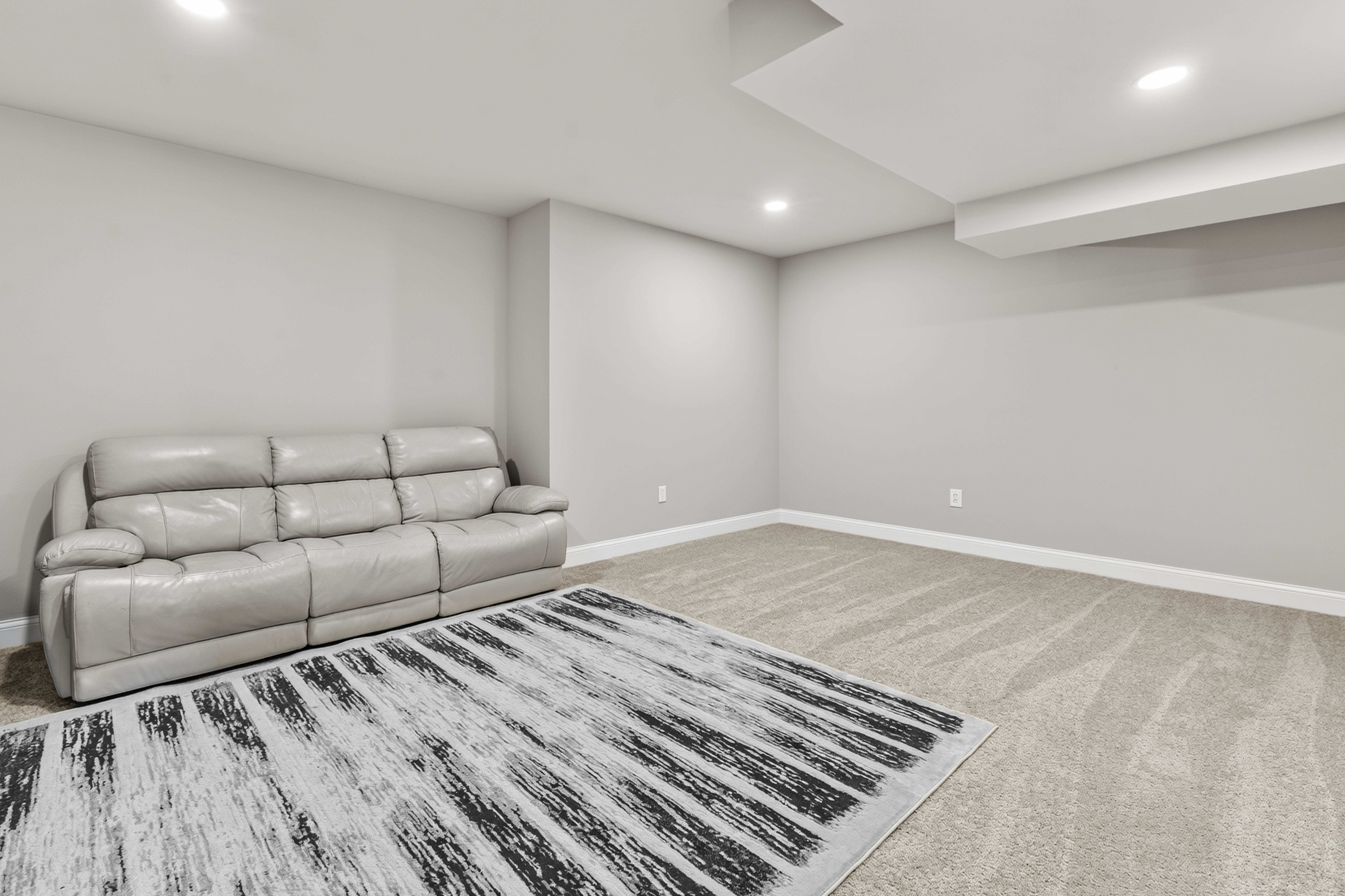  Modern 1.5-story home in Chesterfield, less than 3 years old - 物件實景