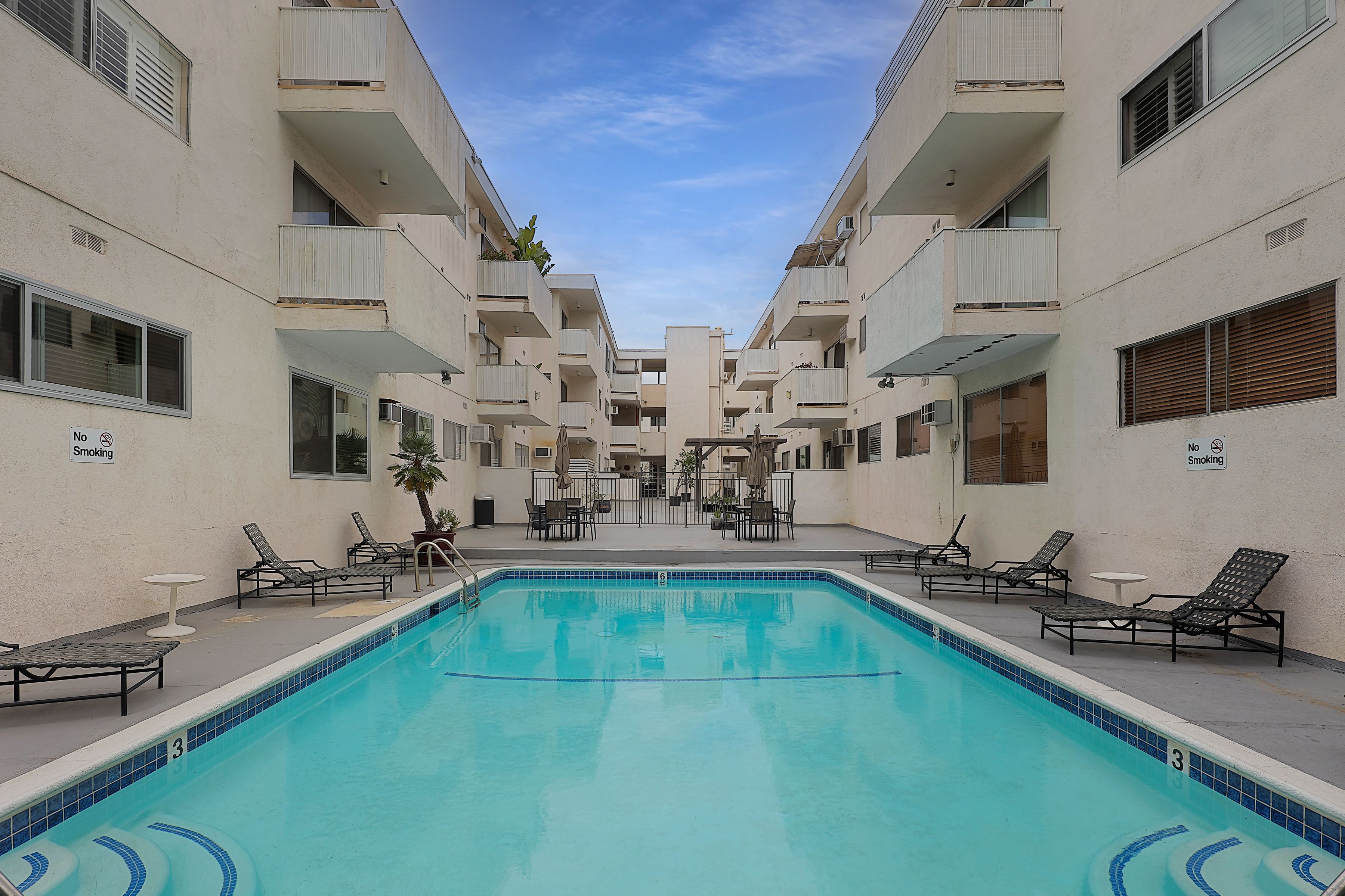  960 Larrabee Street #218 - 物件實景