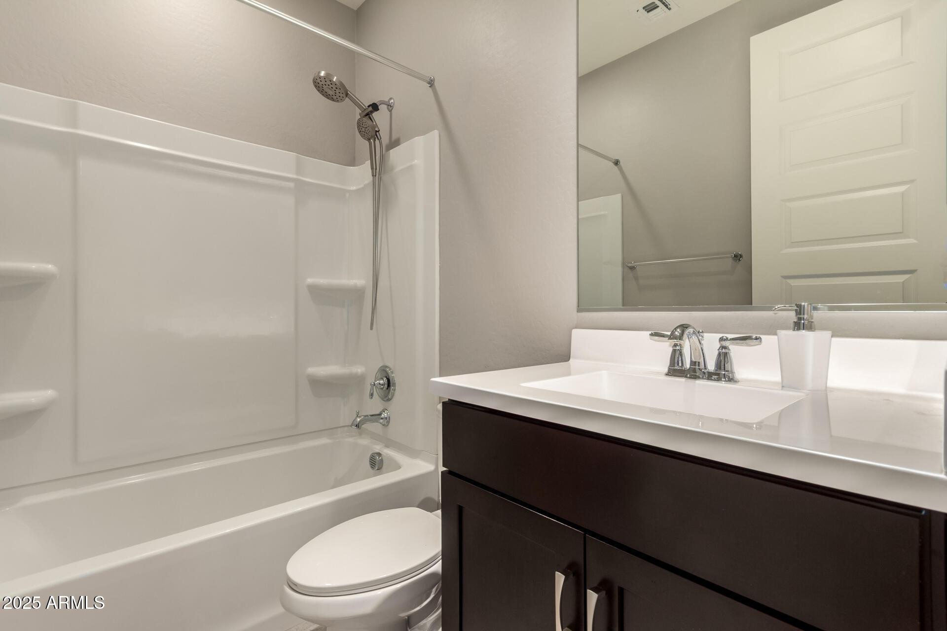 Phoenix, Arizona, 85085, United States, 4 Bedrooms Bedrooms, ,3 BathroomsBathrooms,Residential,For Sale,1937204