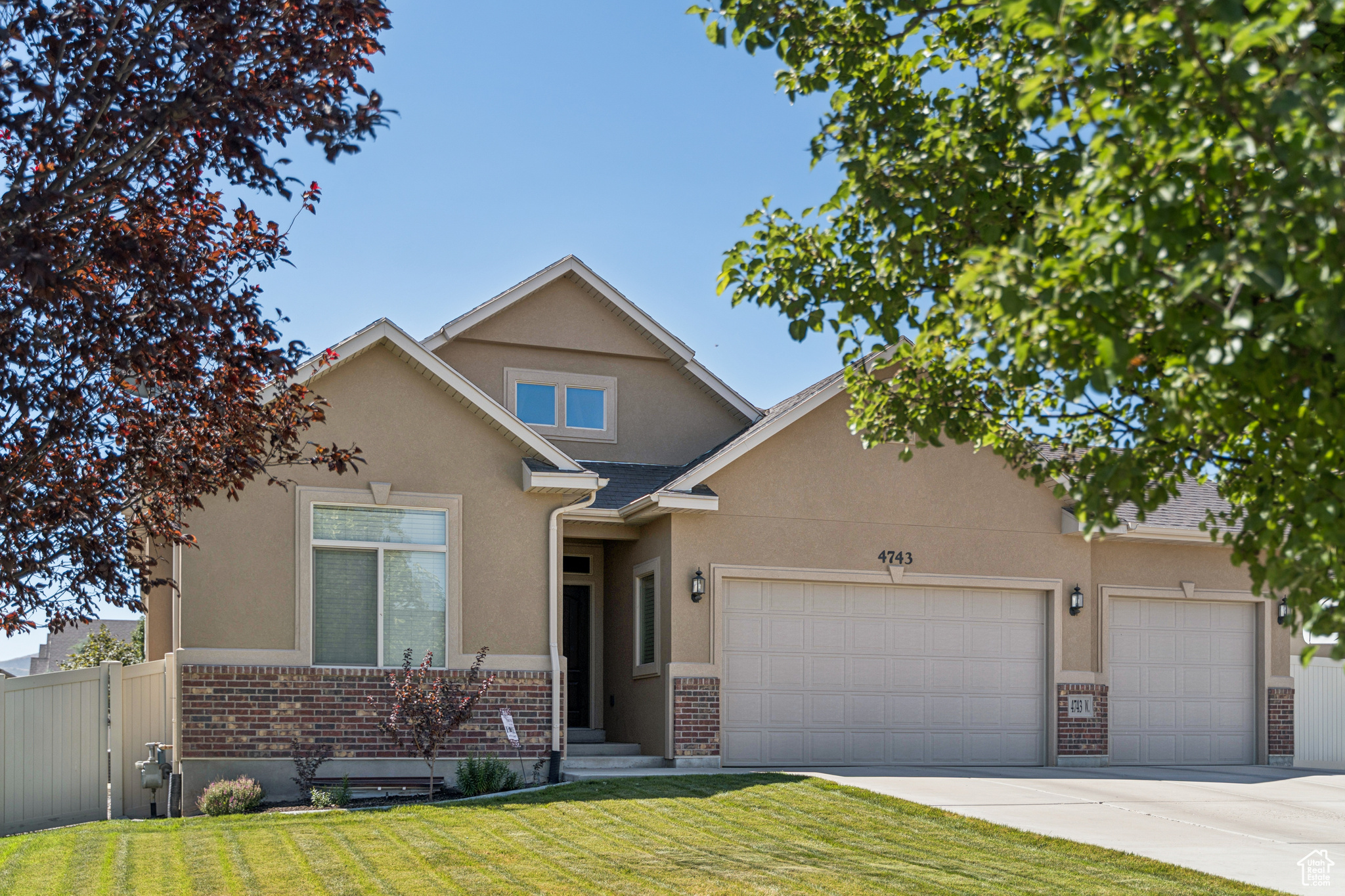 Riverton, Utah, 84096, United States, 4 Bedrooms Bedrooms, ,2 BathroomsBathrooms,Residential,For Sale,1932911