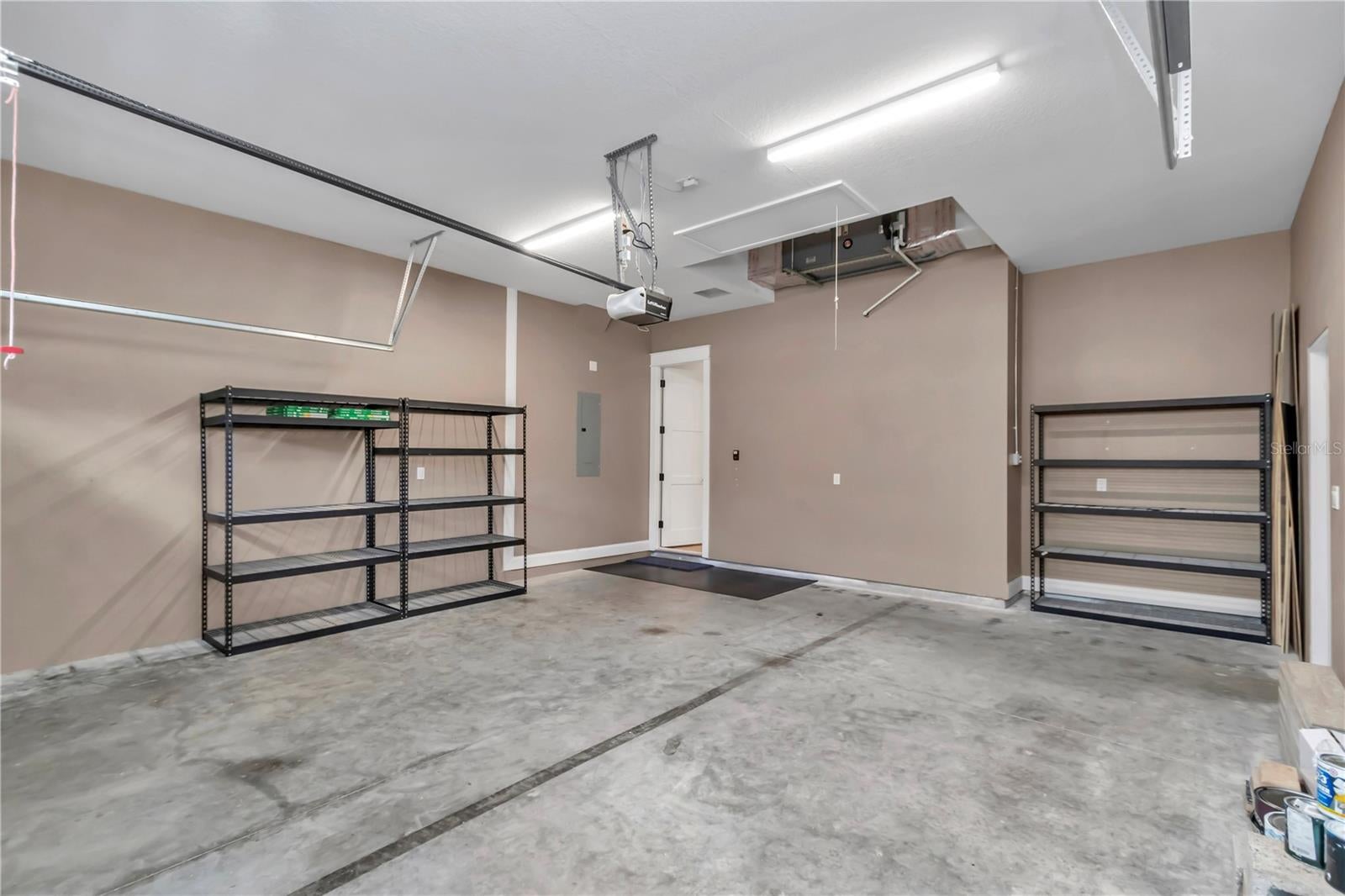 BEVERLY HILLS, Florida, 34465, United States, 3 Bedrooms Bedrooms, ,2 BathroomsBathrooms,Residential,For Sale,1865390