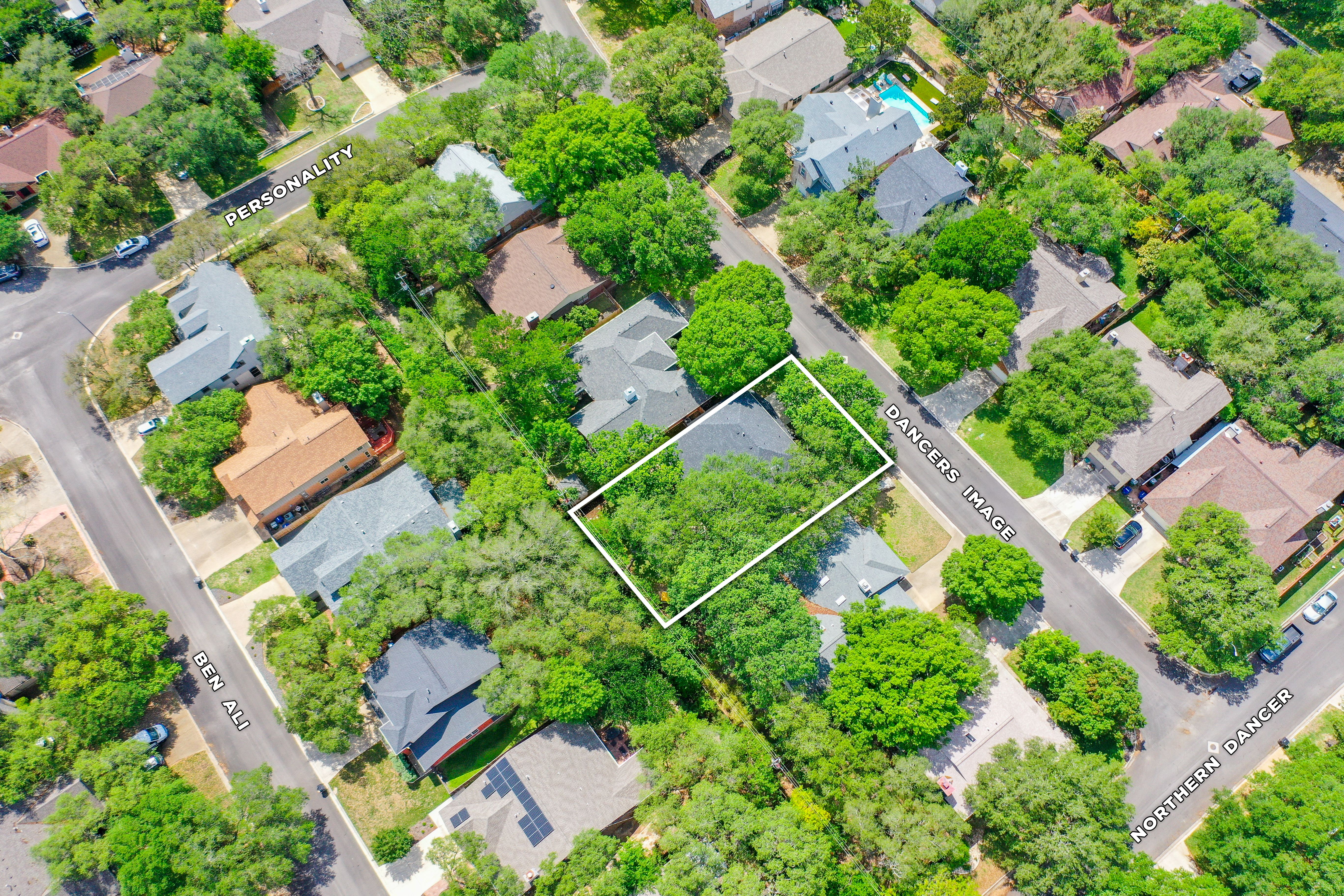  Luxury Living in Churchill Estates with Timeless Design - 物件實景