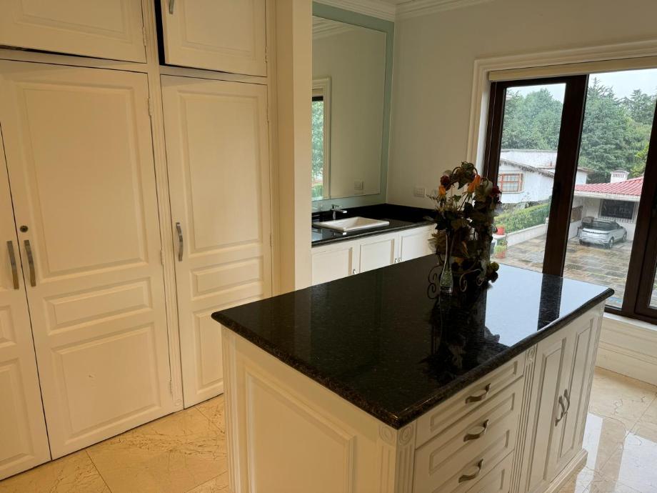 Lerma, Estado de méxico, 52005, Mexico, 5 Bedrooms Bedrooms, ,5 BathroomsBathrooms,Residential,For Sale,2003120