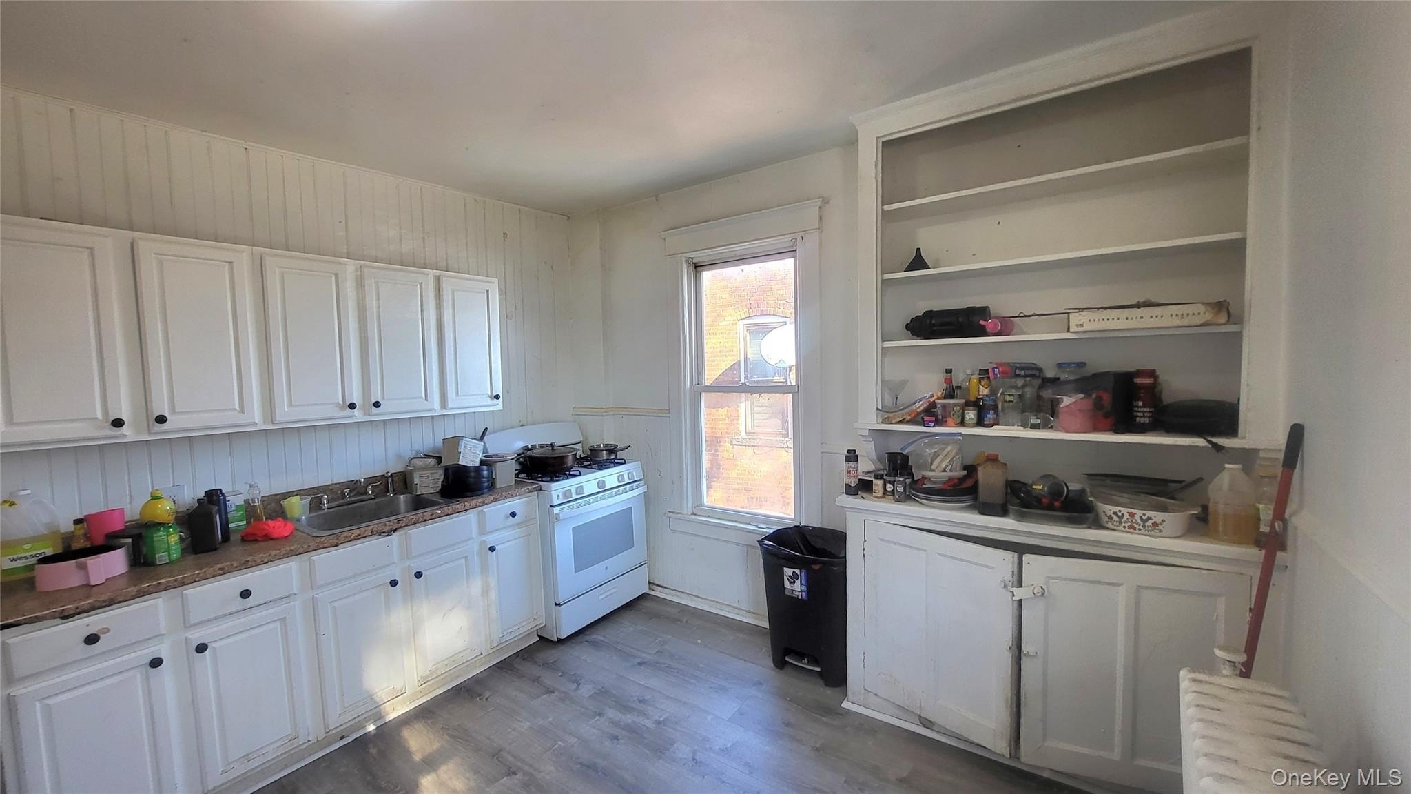 Poughkeepsie, New York, 12601, United States, 9 Bedrooms Bedrooms, ,3 BathroomsBathrooms,Residential,For Sale,1996441