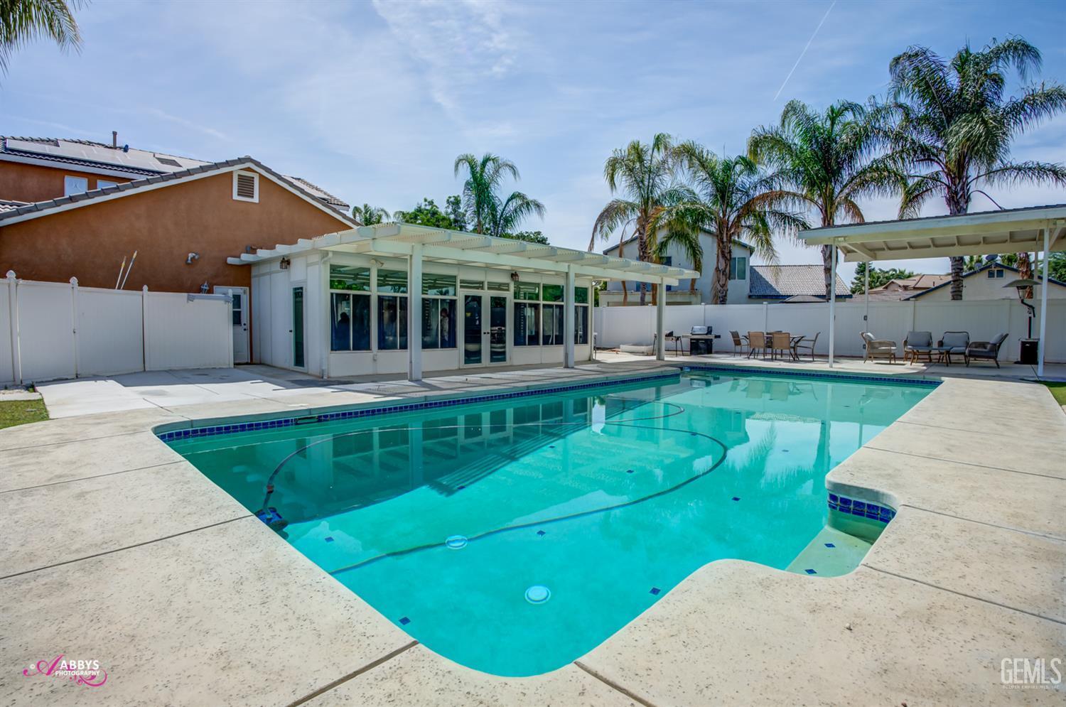 Bakersfield, California, 93311, United States, 5 Bedrooms Bedrooms, ,4 BathroomsBathrooms,Residential,For Sale,1846701