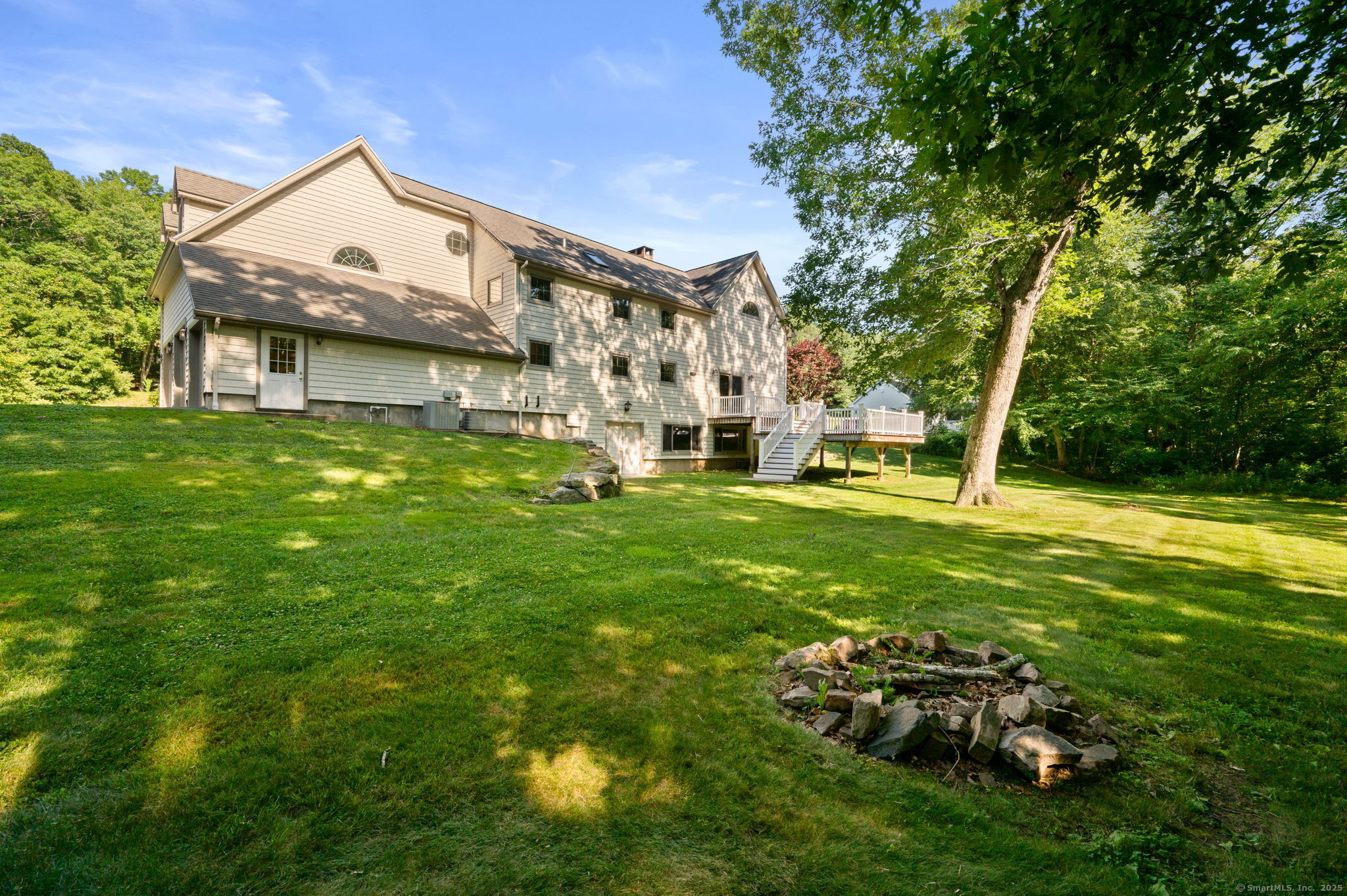 East Lyme, Connecticut, 06333, United States, 4 Bedrooms Bedrooms, ,3 BathroomsBathrooms,Residential,For Sale,1890617