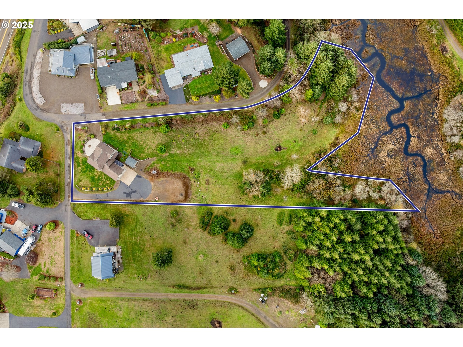 Tillamook, Oregon, 97141, United States, 3 Bedrooms Bedrooms, ,4 BathroomsBathrooms,Residential,For Sale,1998230