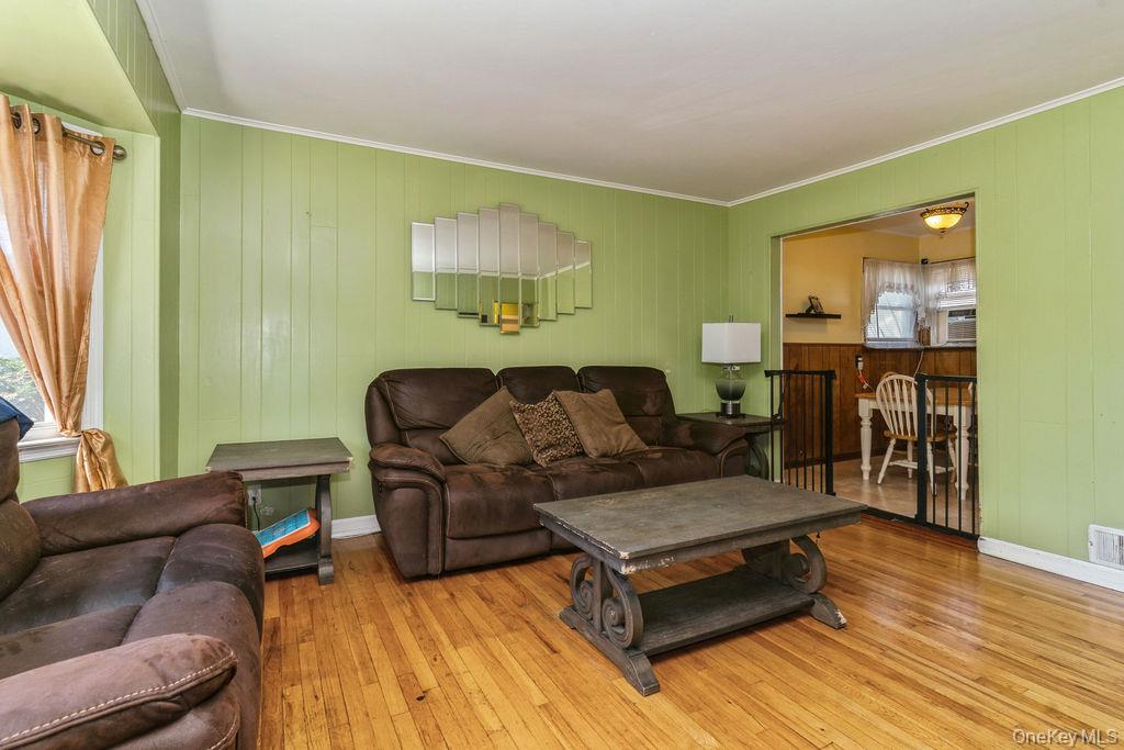 Elmont, New York, 11003, United States, 4 Bedrooms Bedrooms, ,1 BathroomBathrooms,Residential,For Sale,1938597